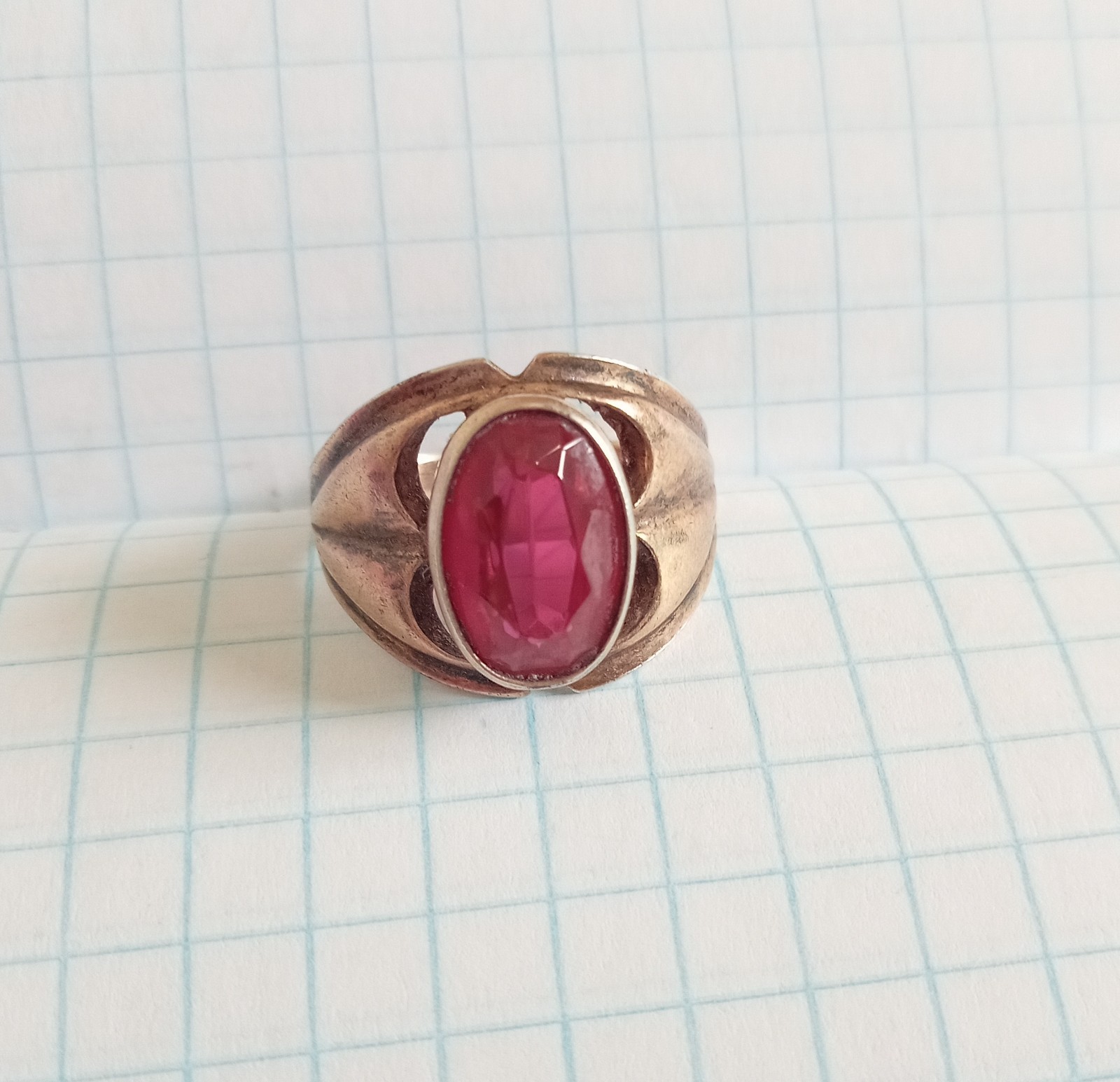 Vintage Ring Red stone Gilt Silver 875 star USSR times Women’s Jewelry size 8.5