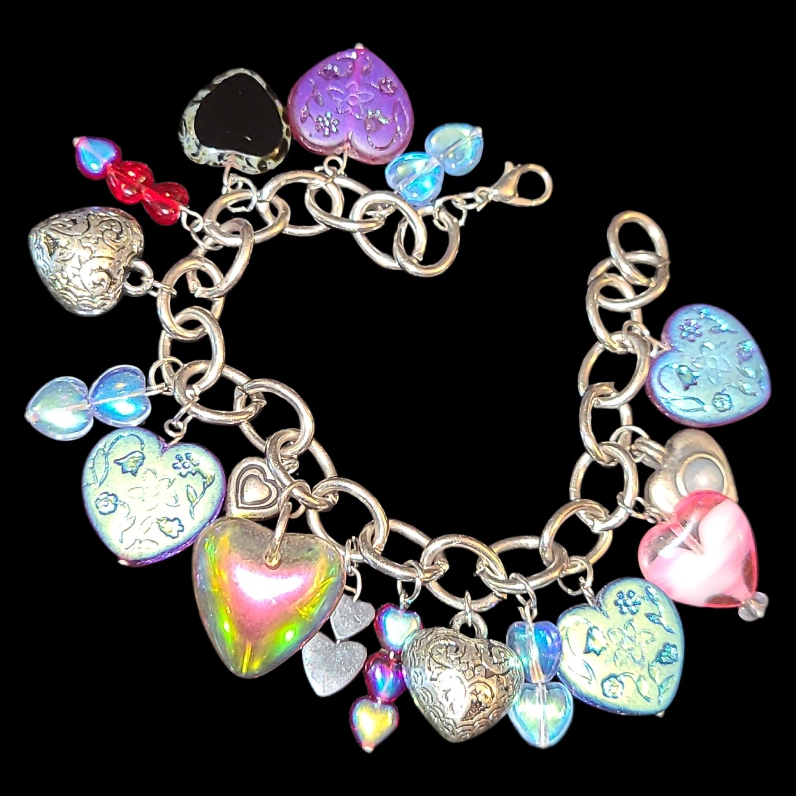 Art Glass Heart Charm Bracelet Silver Tone Red Purple Iridescent 8″