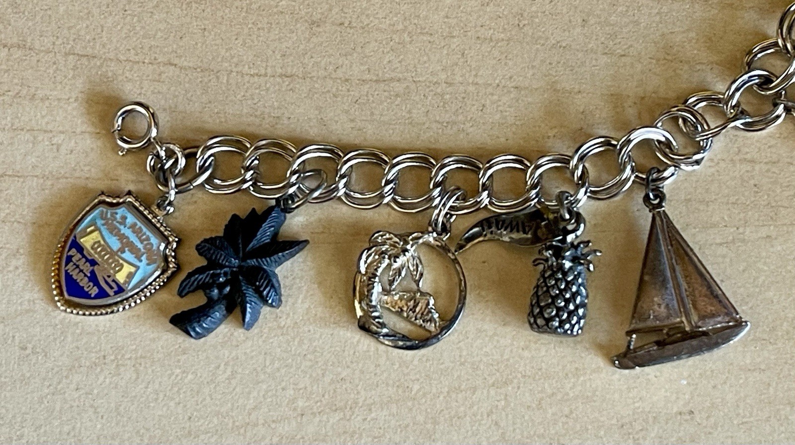 Vintage Hawaii Sterling Silver Hawaiian Black Coral Hula Charm Bracelet 30gr.