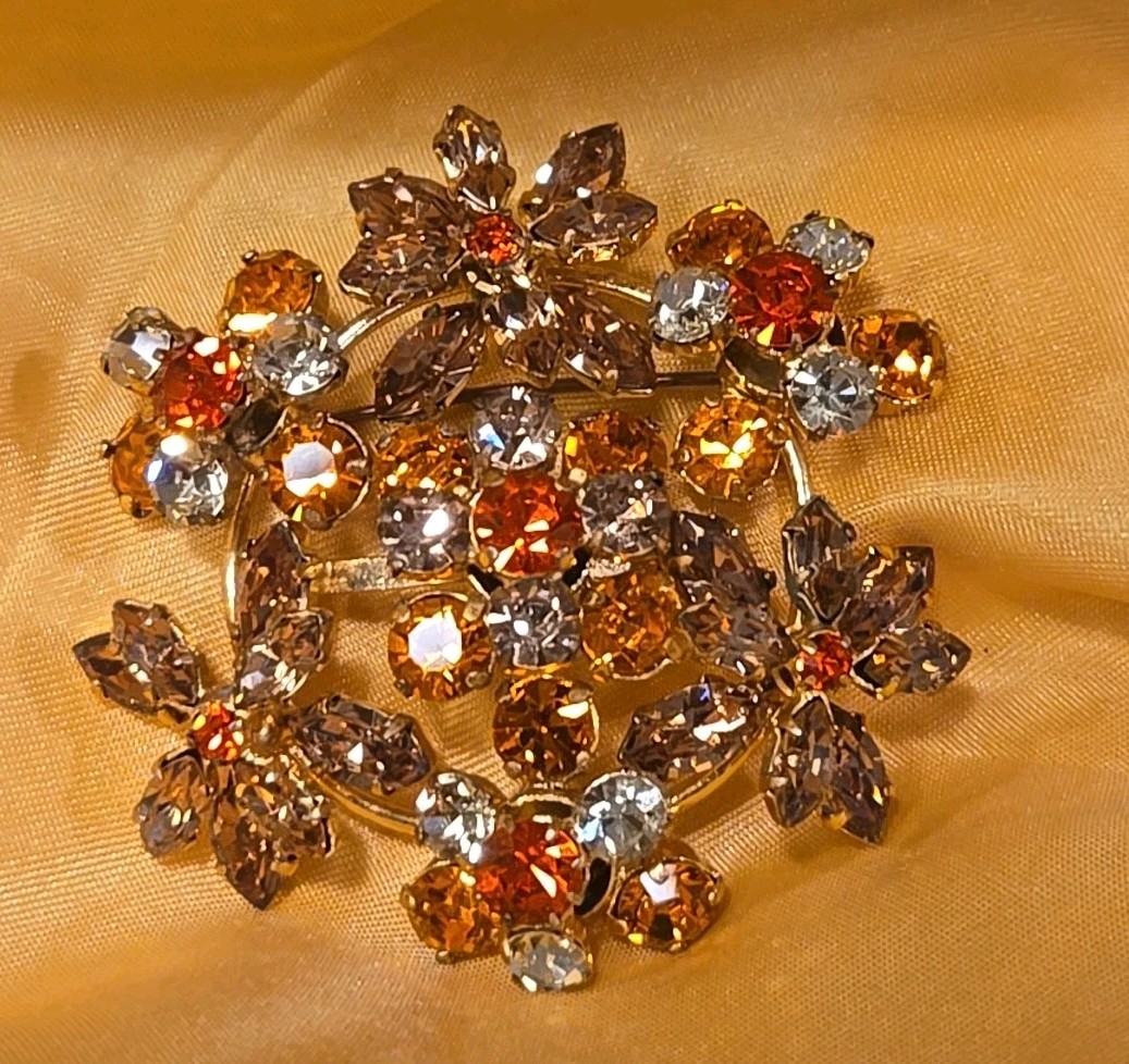 VINTAGE Made In Austria Faux Topaz Citrine Crystal Brooch Pin BRILLIANT!