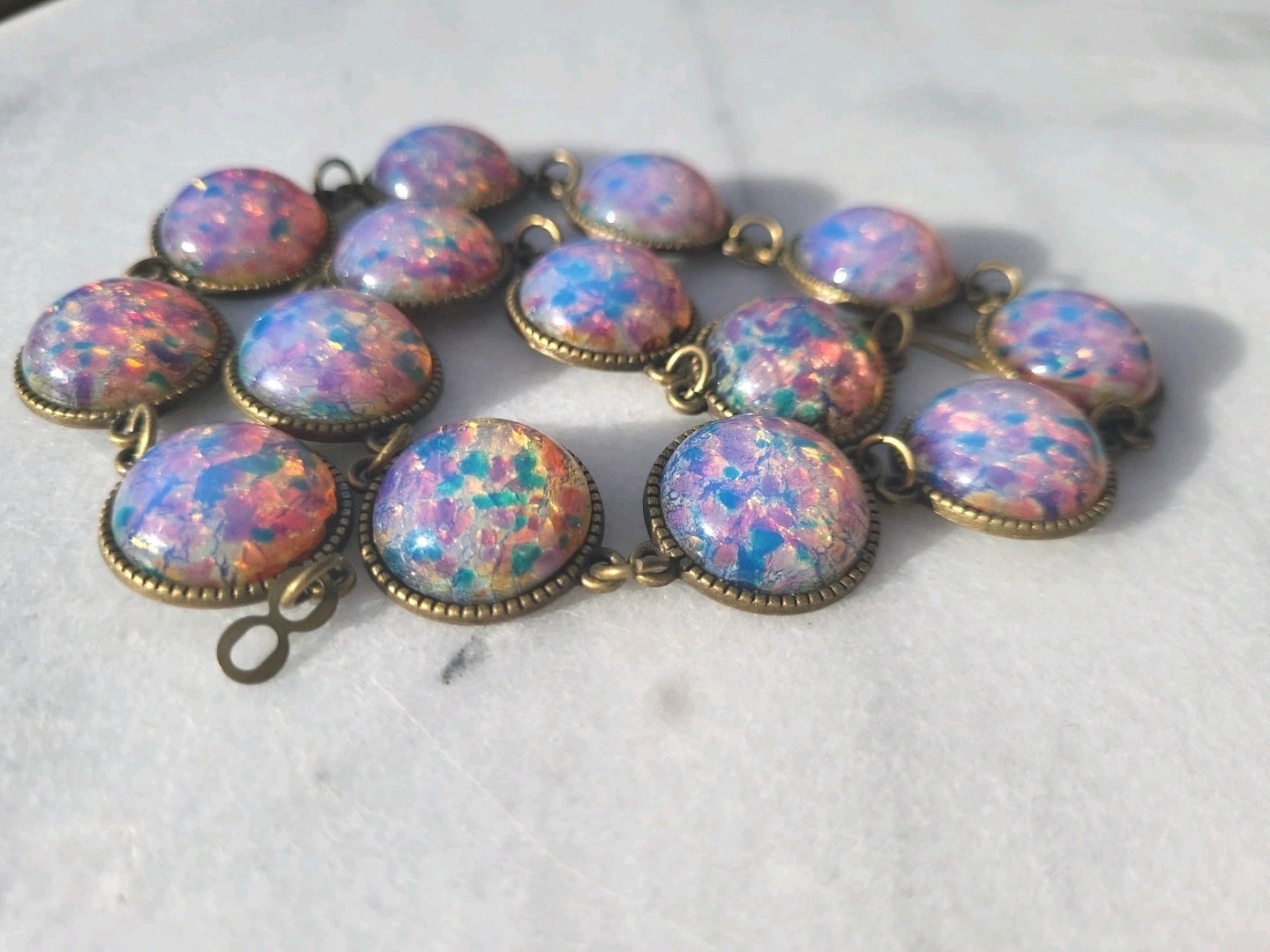 VINTAGE OPAL FOIL MILKY LILAC GLASS CABACHON STATION NECKLACE SET HEAVY ARTISAN