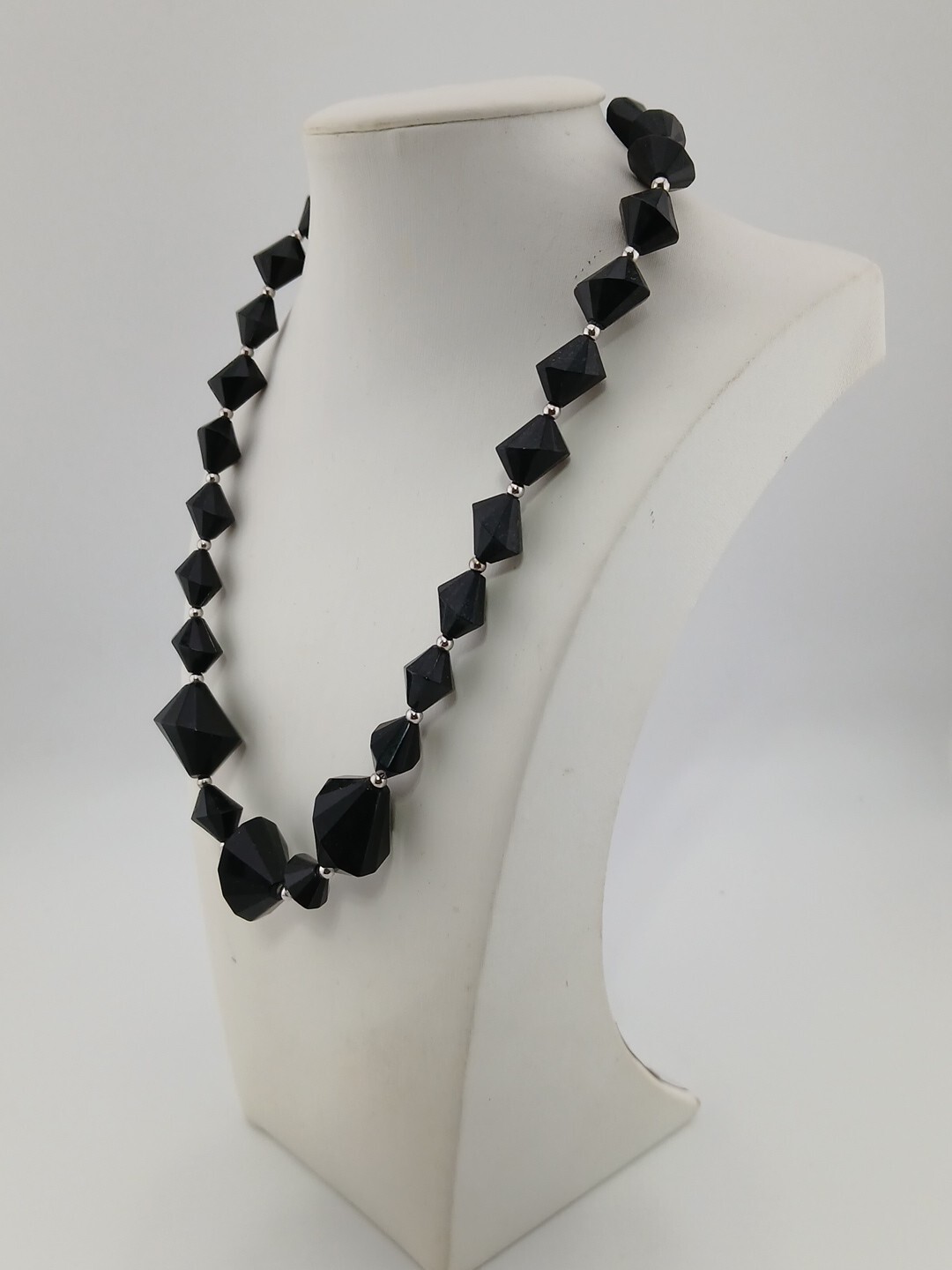 TRIFARI vintage black lucite bicone graduated beads silver tone accents necklace