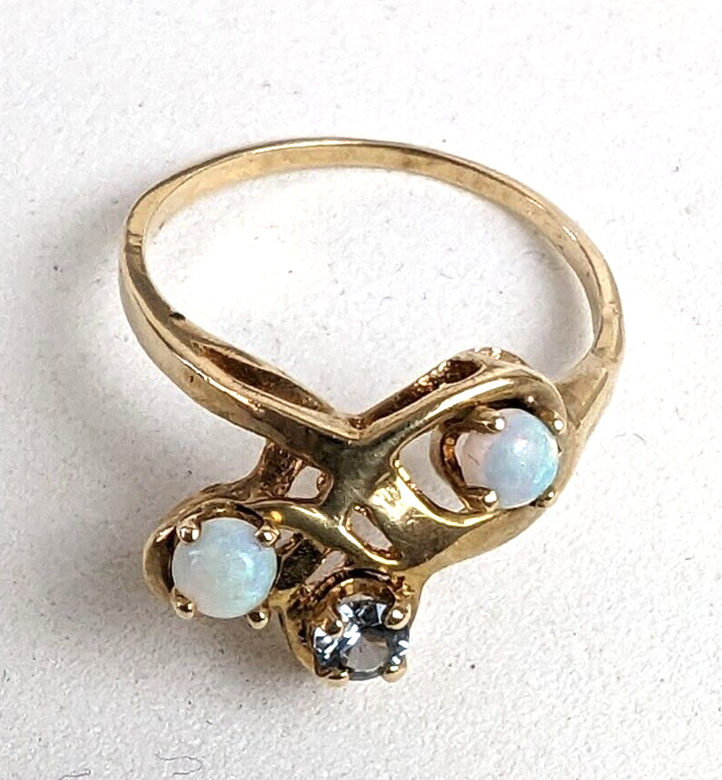 14k Yellow Gold Natural Australian Opals and Aquamarine Ring Size 5.5