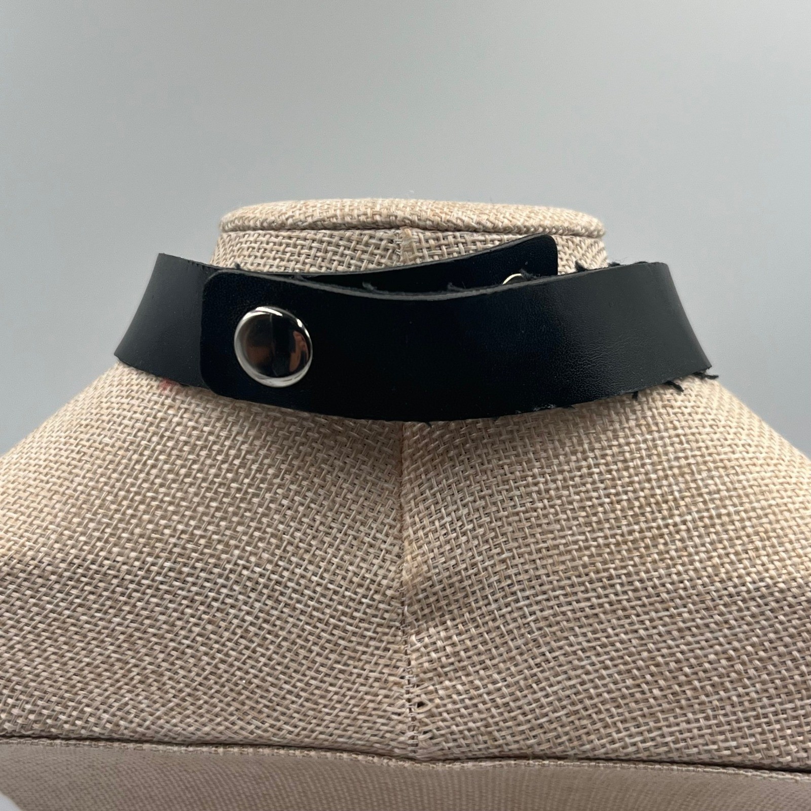 Vintage Black Leather O-Ring Choker Necklace Silver Tone Goth Punk Alt Statement