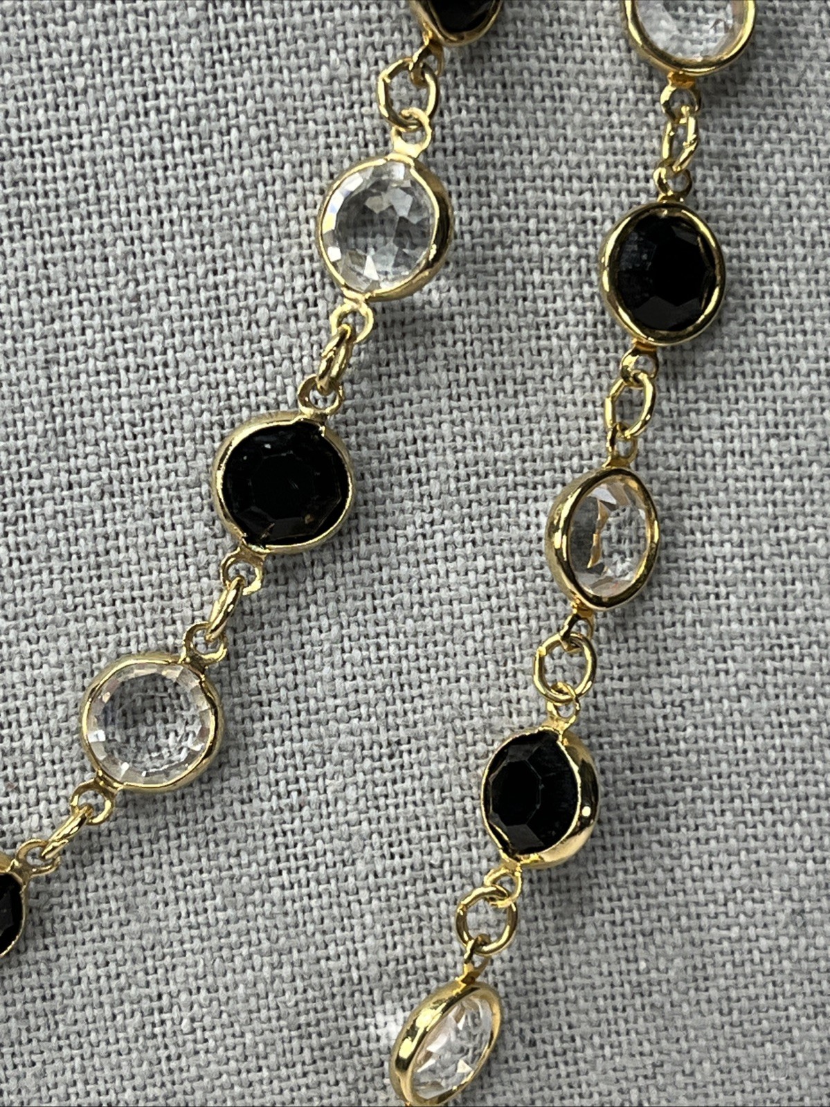 VTG Signed Austrian Crystal USA Open Bezel Black & Clear Crystal Necklace 35″