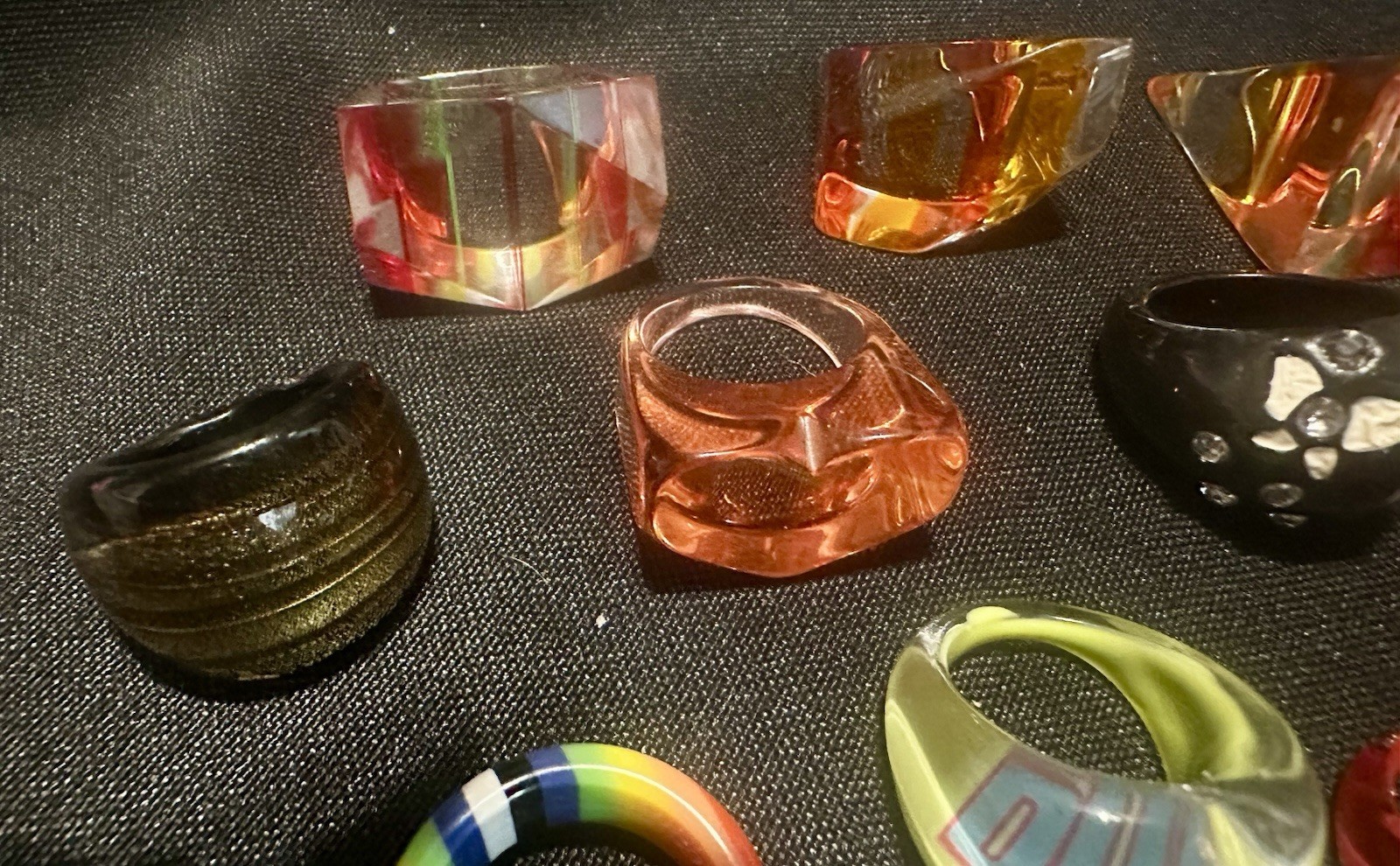 Lot Of 19 Vintage Acrylic Lucite Glass Chunky Retro Rings