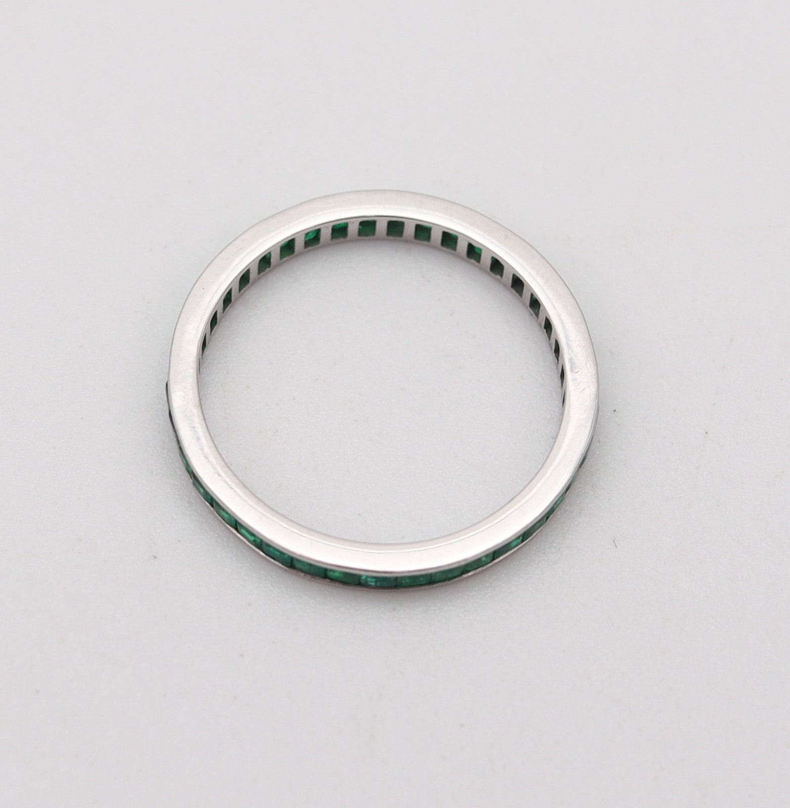 ETERNITY Ring Band In 14Kt White Gold With 1.30 Ctw In Vivid Green Emeralds