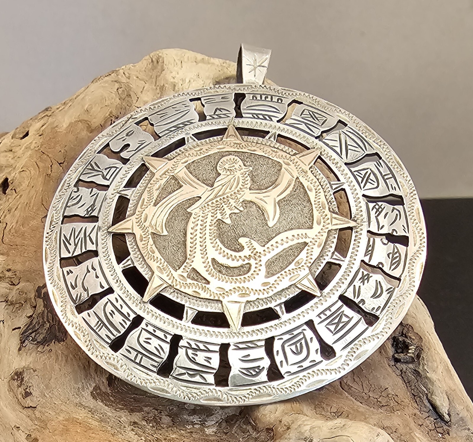 Vintage Large Guatemala Engraved Bird Pendant Brooch 900 Silver w/ Gold