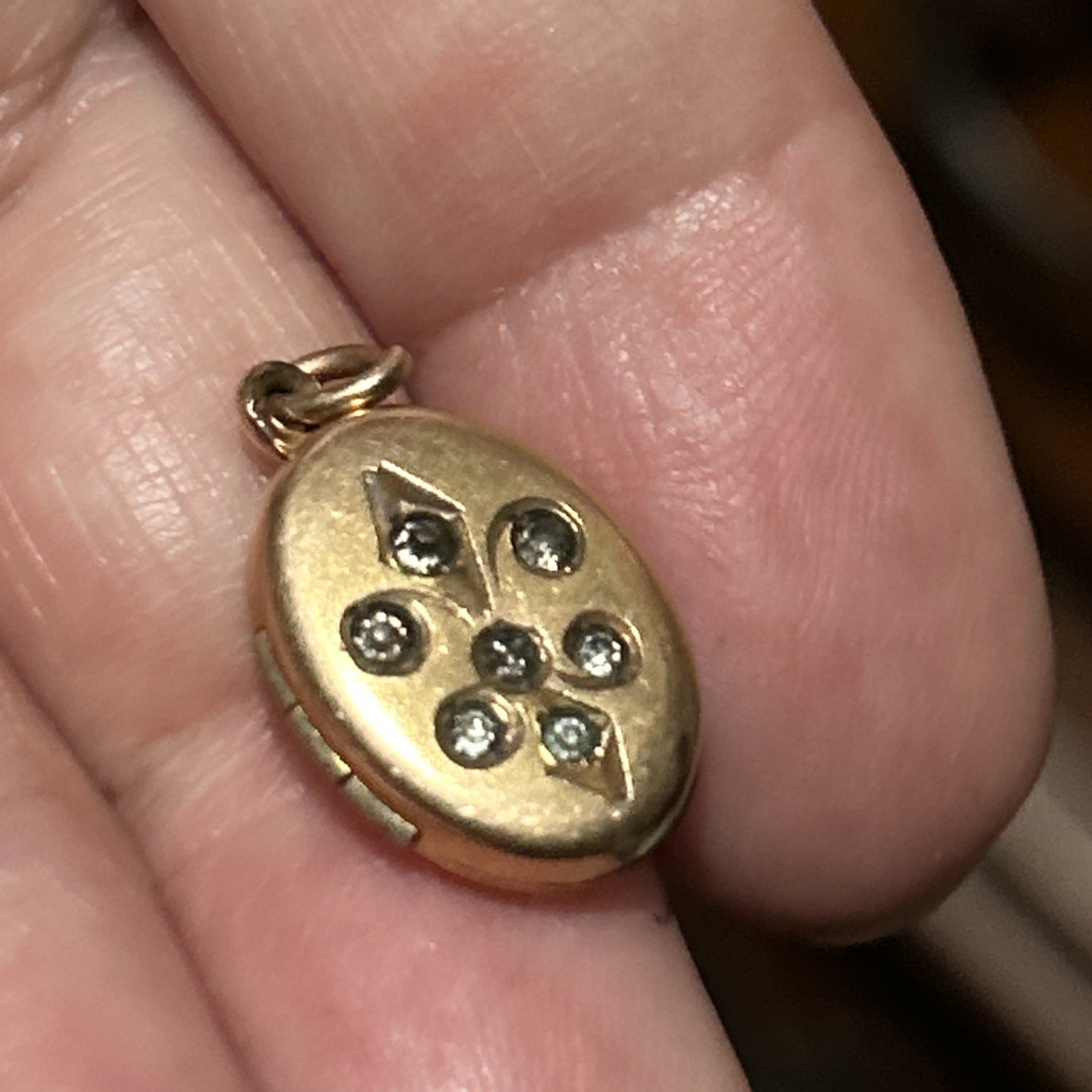 Antique 2g Victorian Rose Gold Filled Oval Locket Fluer de Lis Paste Stones Tiny