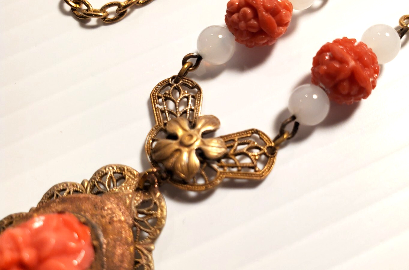 VTG ART DECO Coral Molded Glass Floral Necklace 1930s Glass & Brass 18″ Necklace