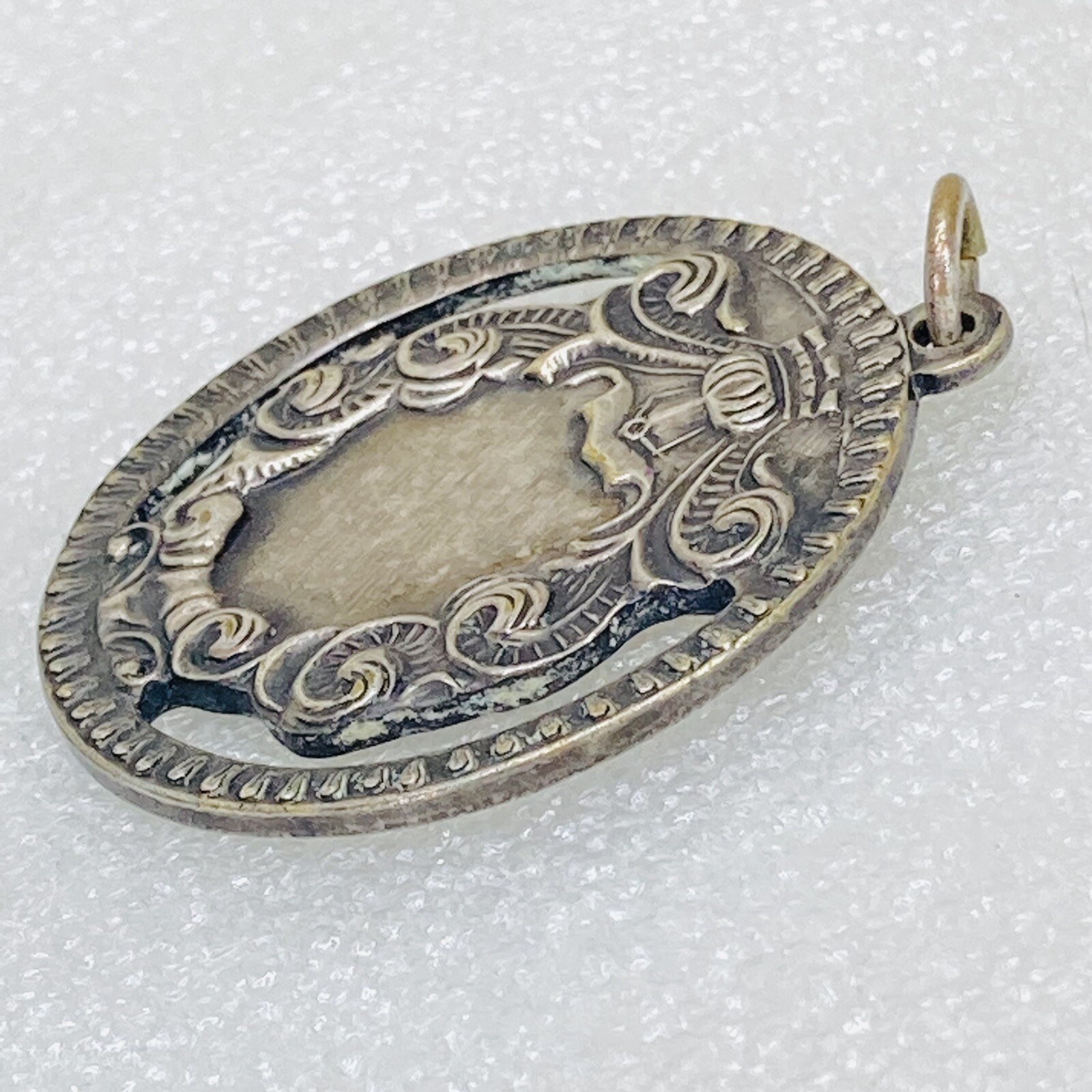 VTG‼ Silver Tone Metal Openwork Unengraved Round Pendant Charm • VGUC‼