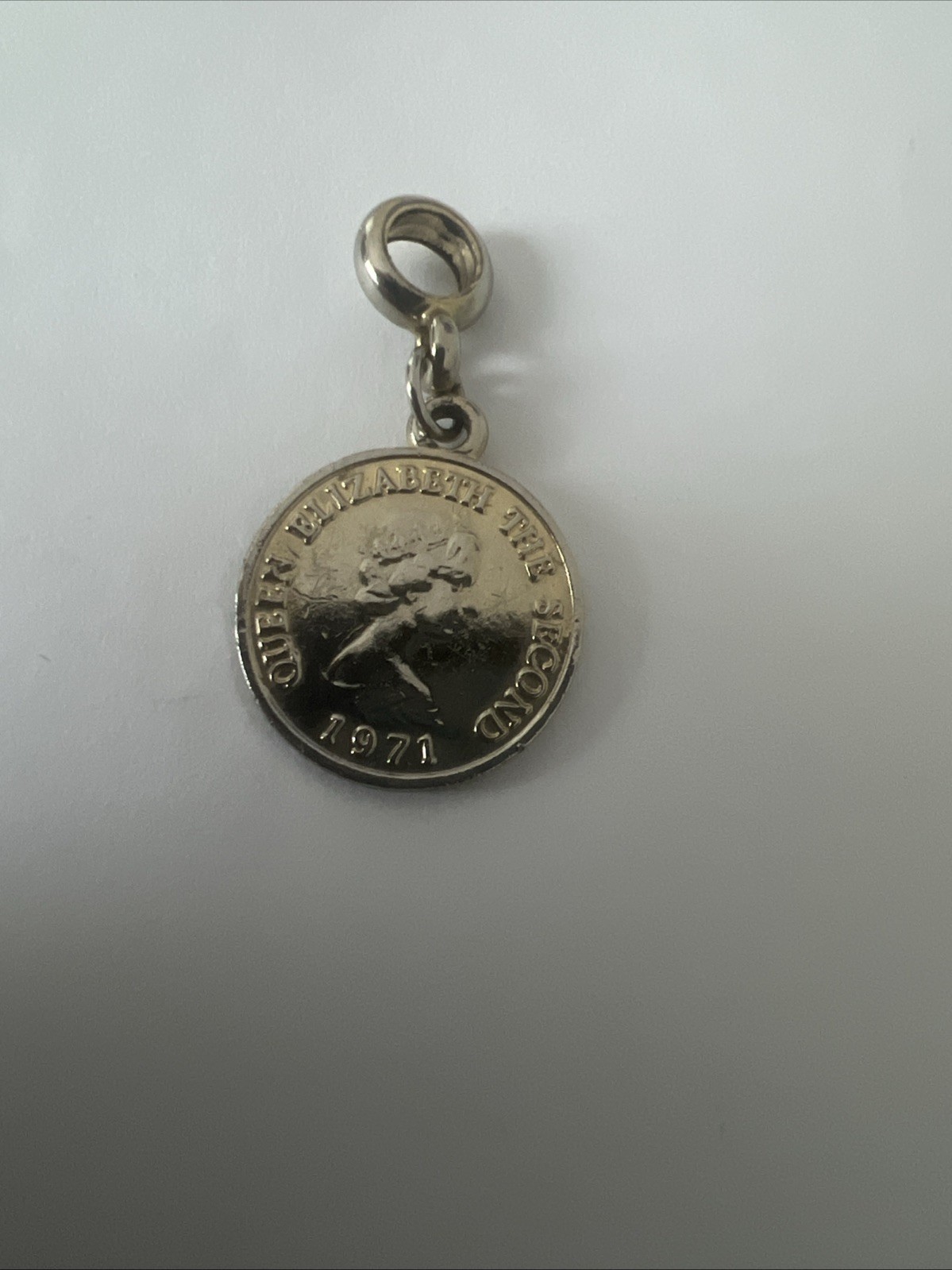 Vintage 1971 Queen Elizabeth The Second Pendant/Charm Silver Tone