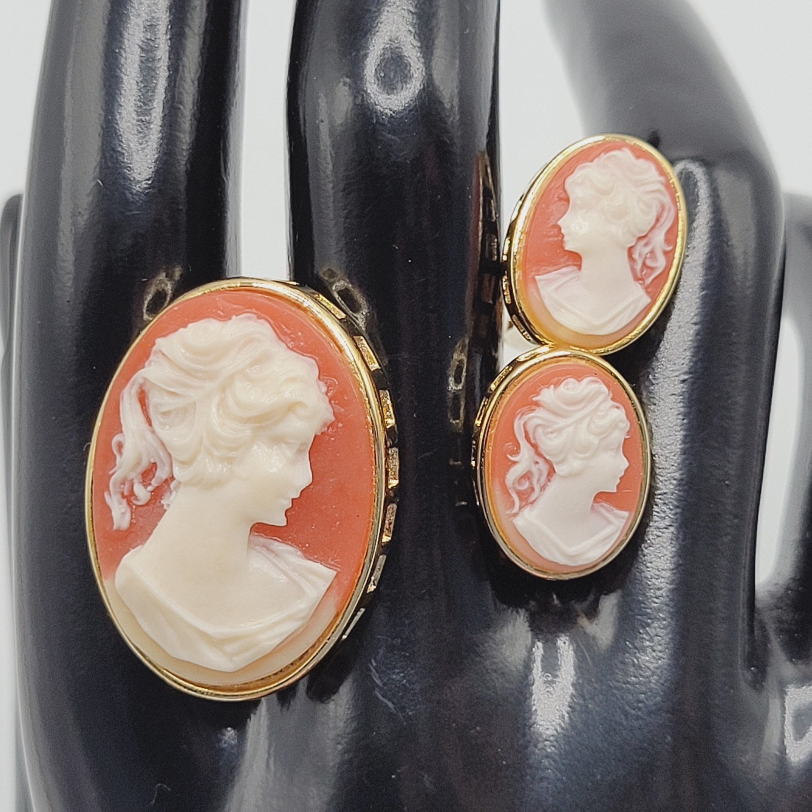 Cameo Set Resin Backed Gold Tone Open Works Frame Salmon Coral Color Revival