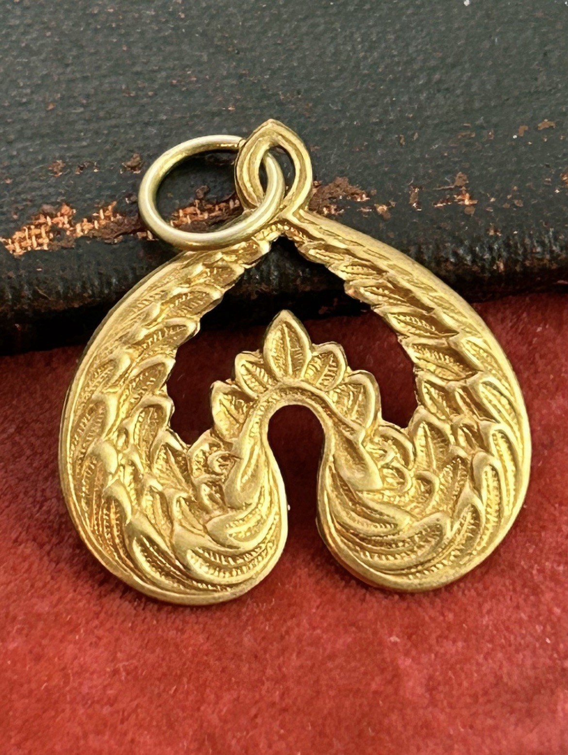 Vintage Wings Charm Pendant Ornate Brass Metal Stamping Charm Vintage Jewelry