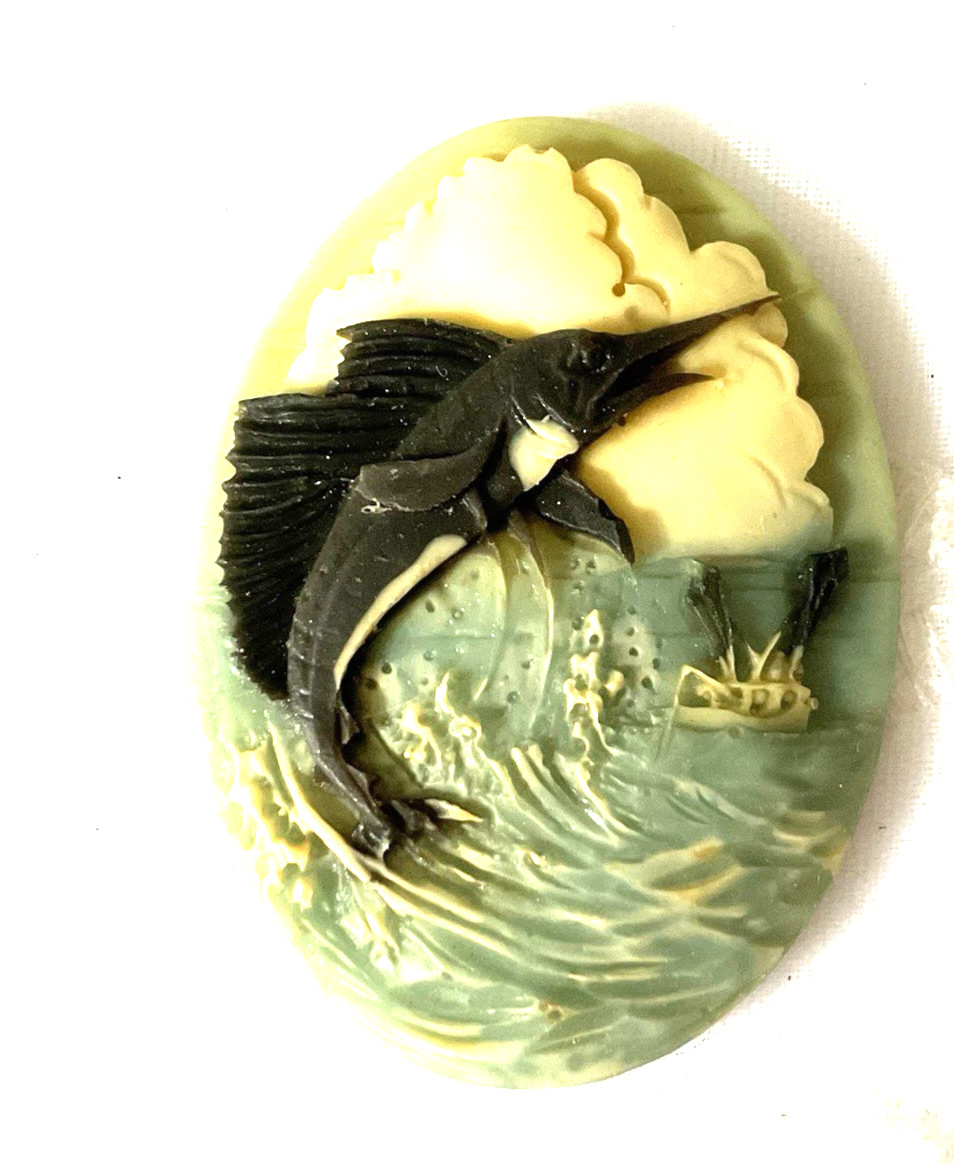 Vintage Flying Fish Swordfish Cameo Style 1-1/8″ Across 1-1/2″ Tall Good Cond