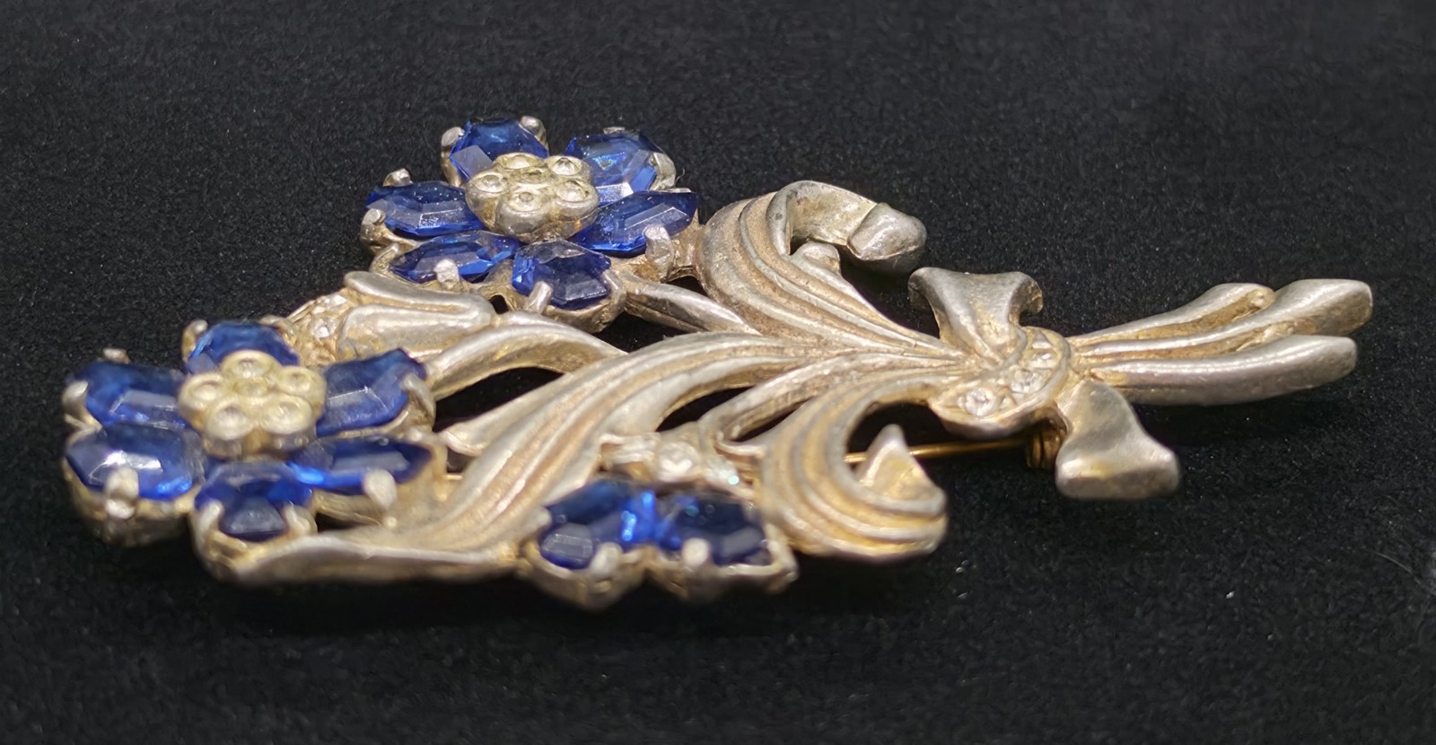 Vtg 1930s Coro Style Floral Bouquet Spray Rhinestone Brooch Pin