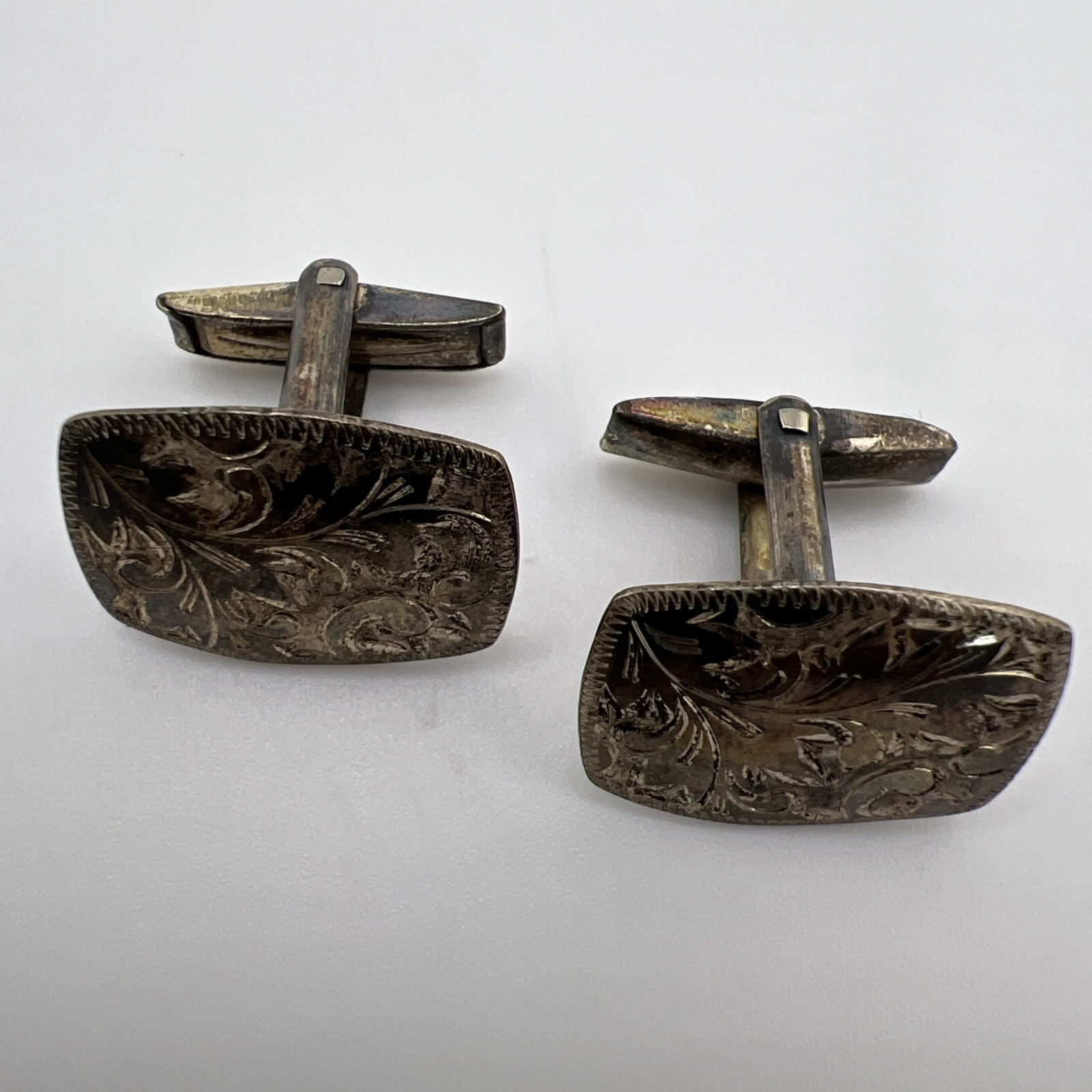Vintage 1950s 1960s Men’s Silver Cufflinks – Etched Foliate Design A-53