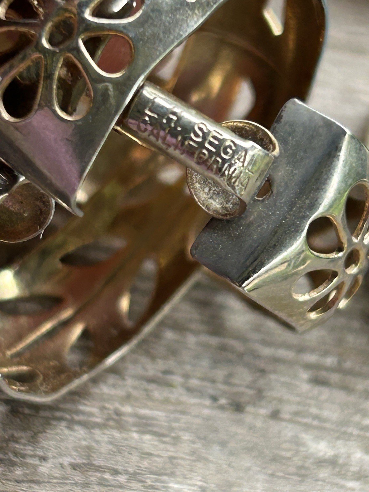 24 Pair Of Vintage Clip-on jewelry Earrings. Stylish 60s-80s Some Name Brands