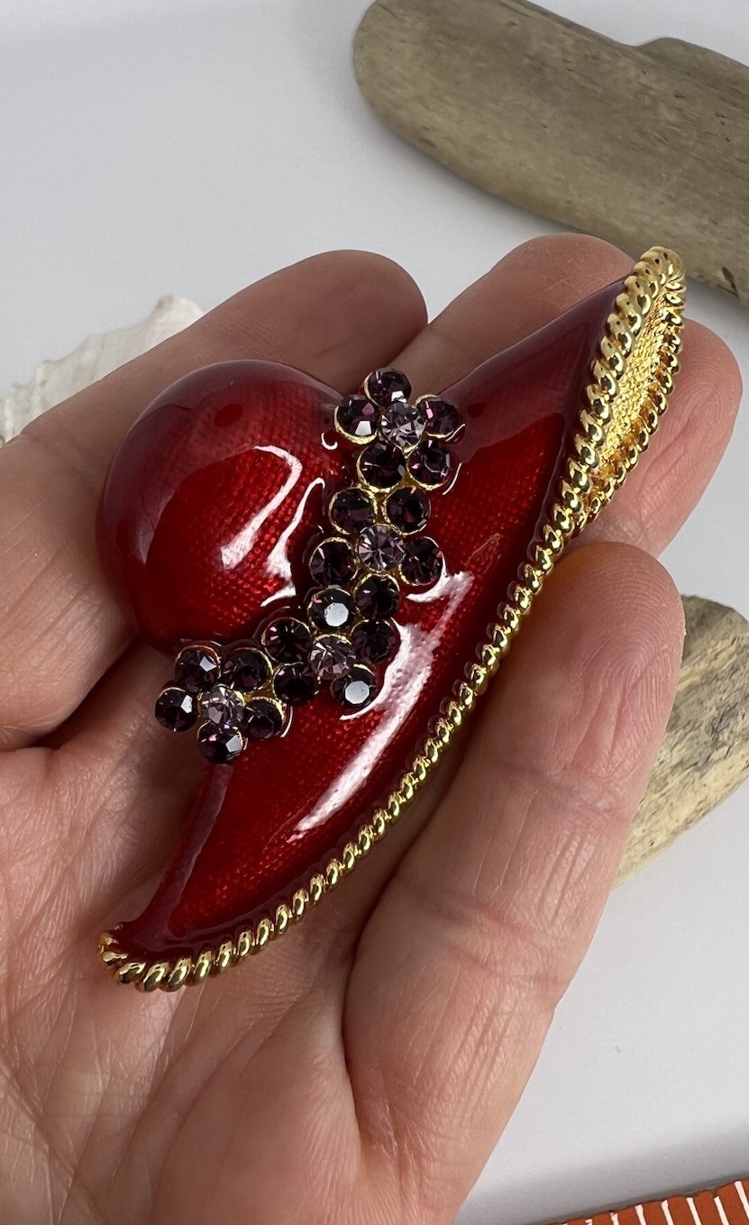 Retro Jewelry Red Hat Enamel Brooch Pin Purple Rhinestone Costume Jewelry 💜