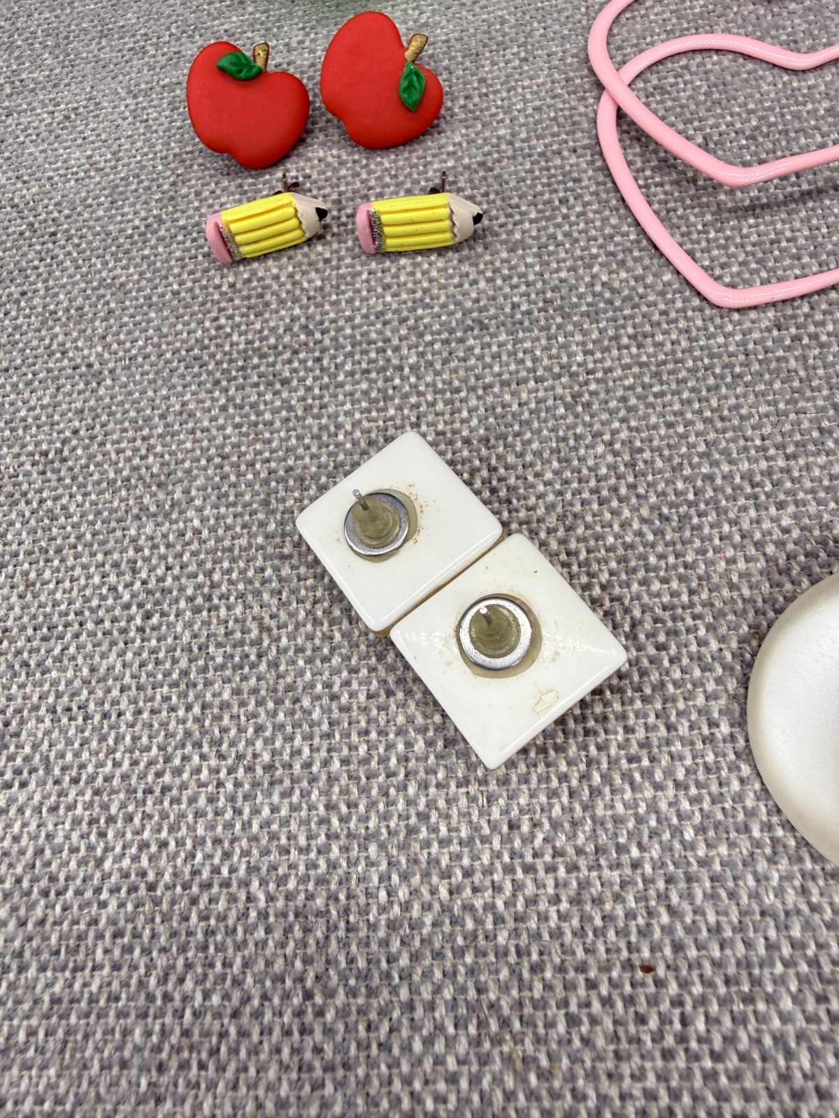 Vintage Earring Lot Pierced Clip Ons 6 Pair Retro Y2K Acrylic Hearts Flowers