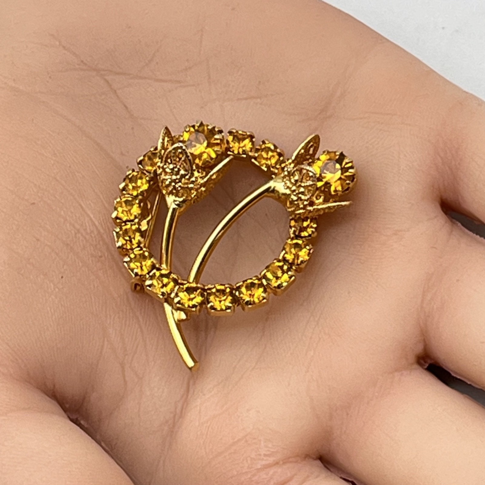 Vintage Flower Brooch Yellow Rhinestones Gold Tone Filigree 1.25″