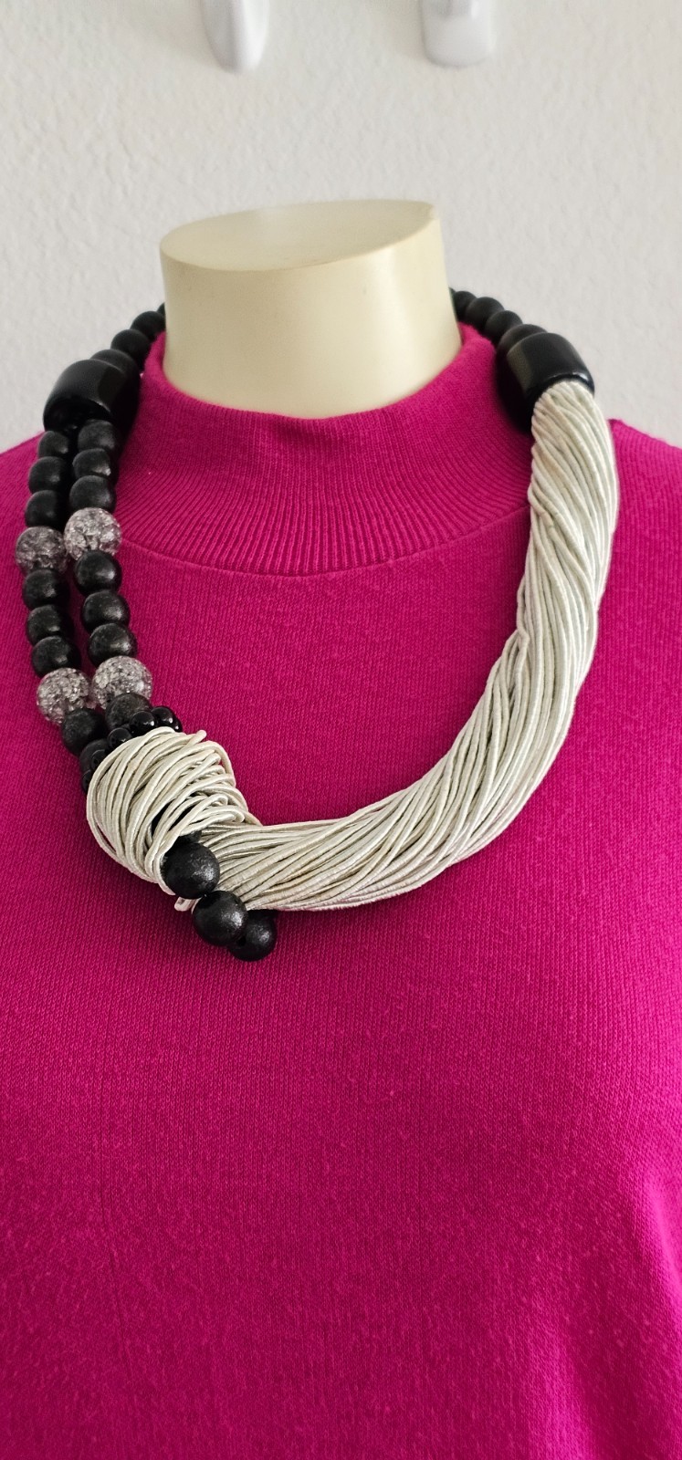 GERDA LYNGGAARD MONIES Vintage necklace unique statement pc. white & black