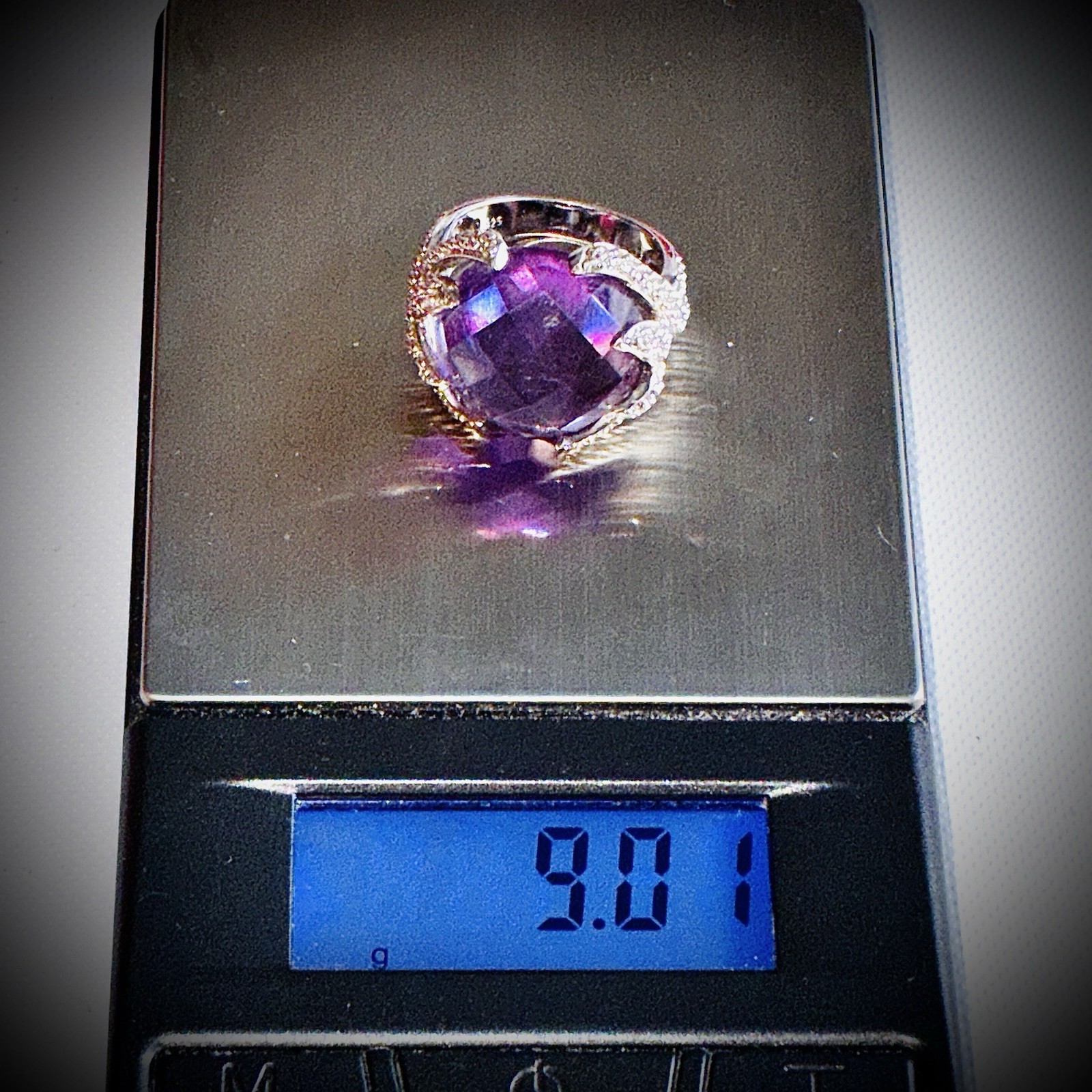9 Karat Checkerboard Oval Amethyst 925 Silver Ring 9 Grams