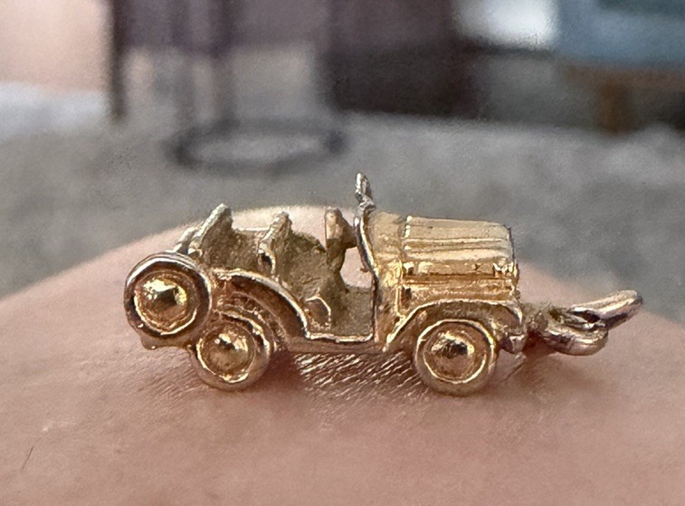 Vintage Mens Tie Tack T-Bar Indian Head Coin & 2 Charms 3D Antique Car Lot