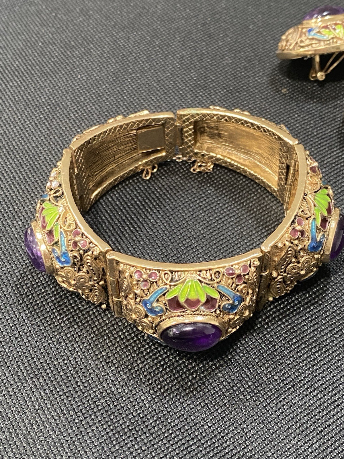 Amy Kahn Russell AKR Enamel & Amethyst Stone Cabochon Bracelet &Earrings Floral