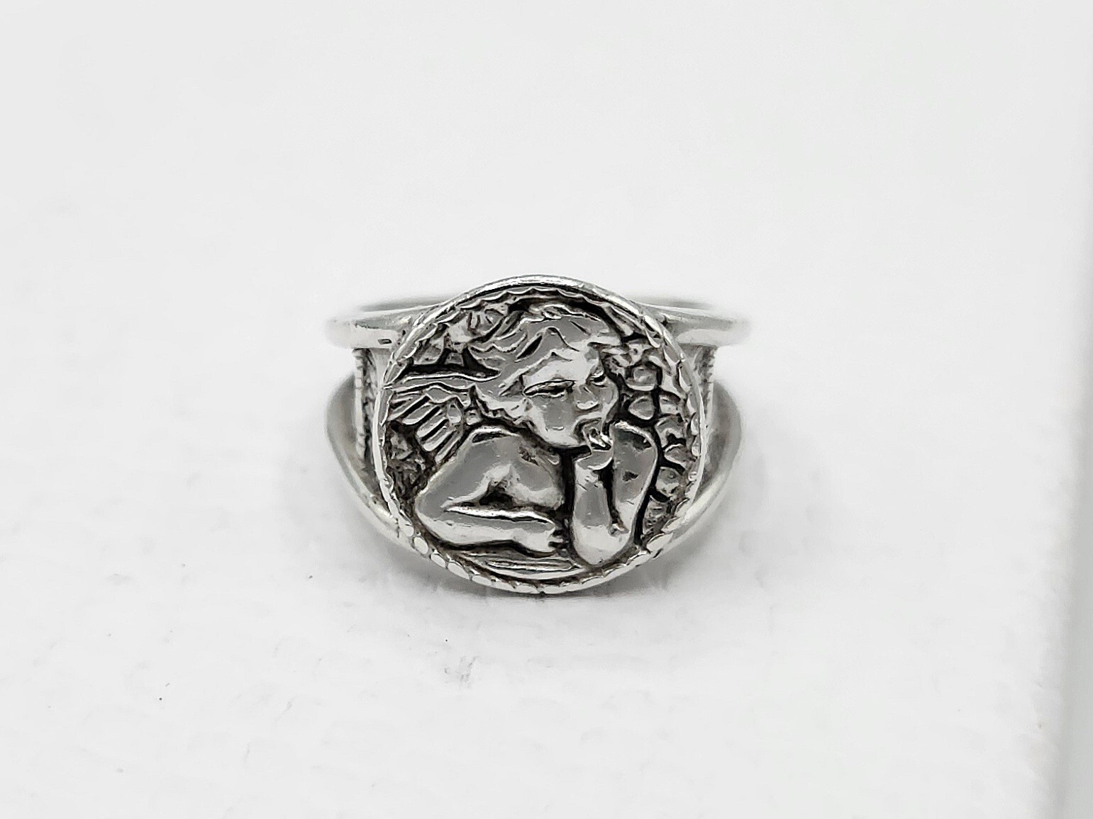 Designer Vintage Shube’s Dakota West Sterling Silver Cherub Angel Ring Size 5