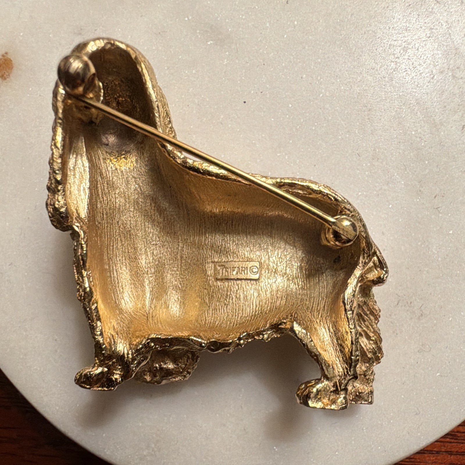 Trifari Vintage Silver Tone Cocker Spaniel Dog Figural Pin Brooch Gold Textured