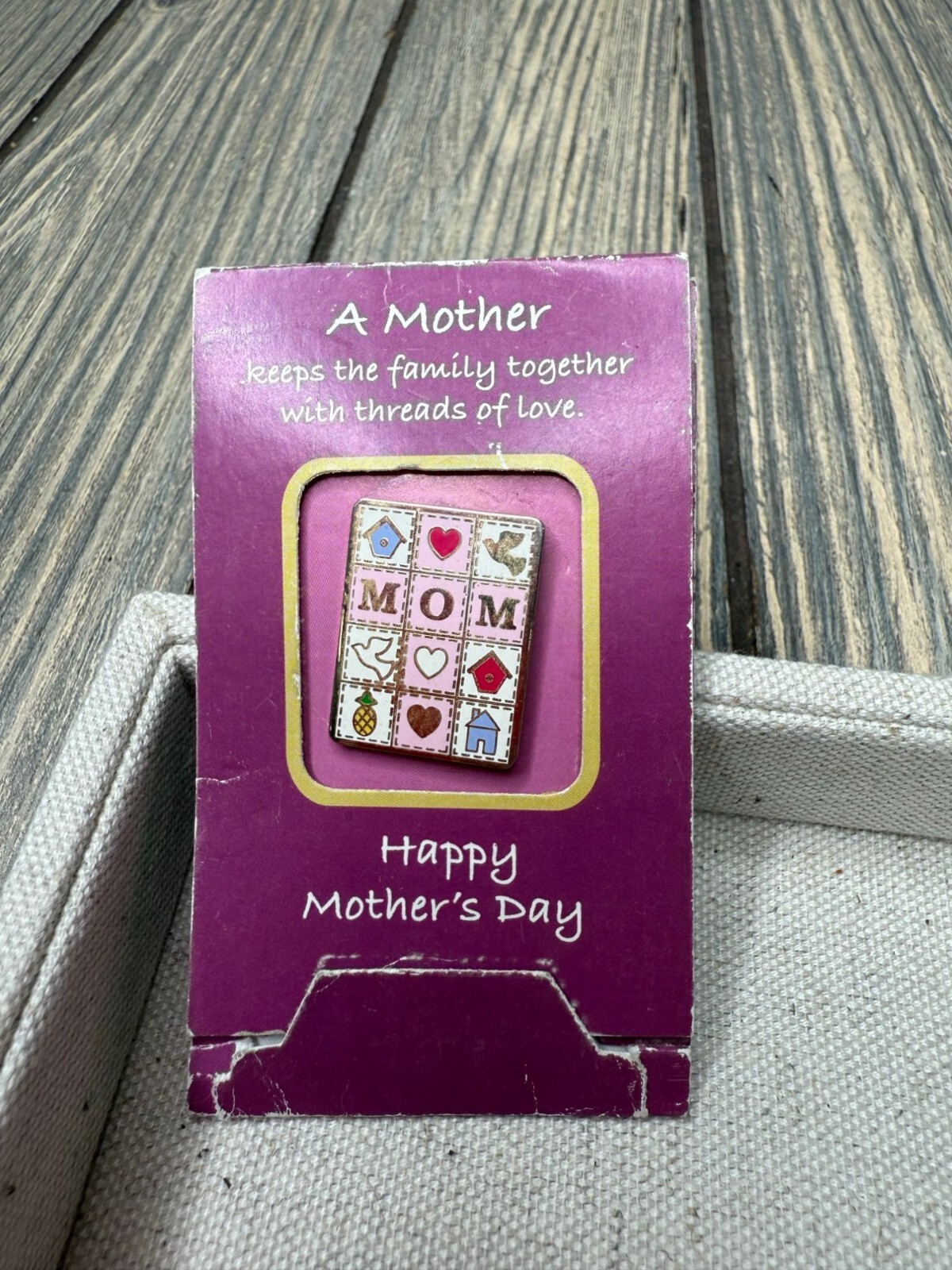 Vintage Valley Casting Mothers Day Mom Pin Brooch Gift Card Included