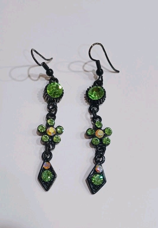 Vintage 90’s Y2K 2000’s Retro Green Rhinestone Long Floral Earrings Black Enamel