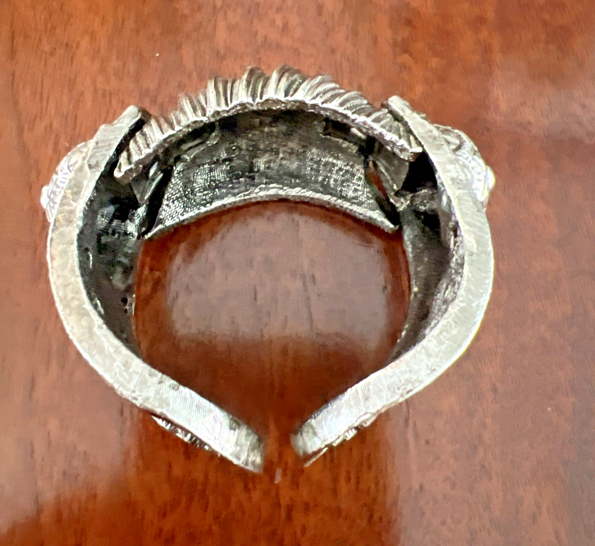 VINTAGE KENNETH JAY LANE KJL SILVER TONE ESTRUSCAN HINGED CUFF BRACELET