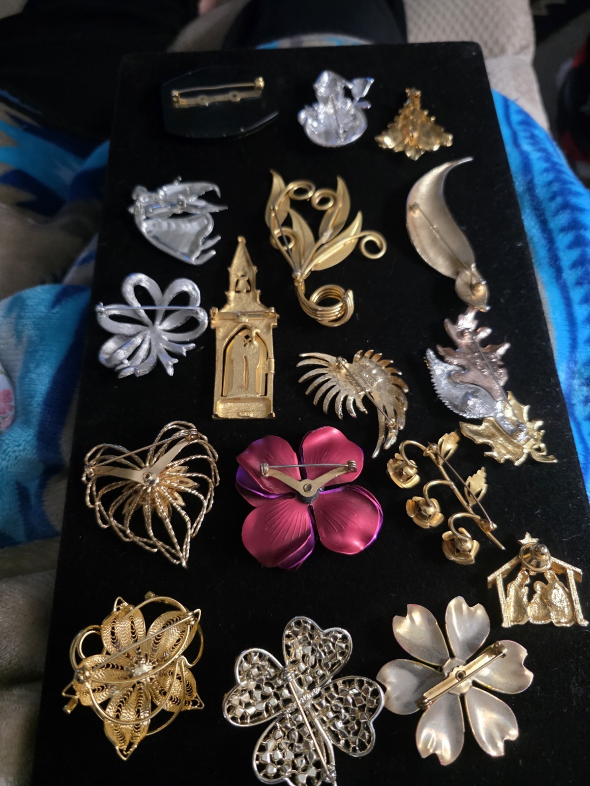 Vintage Monet Trifari Avon Sarah Coventry Spain & More Brooch Lot