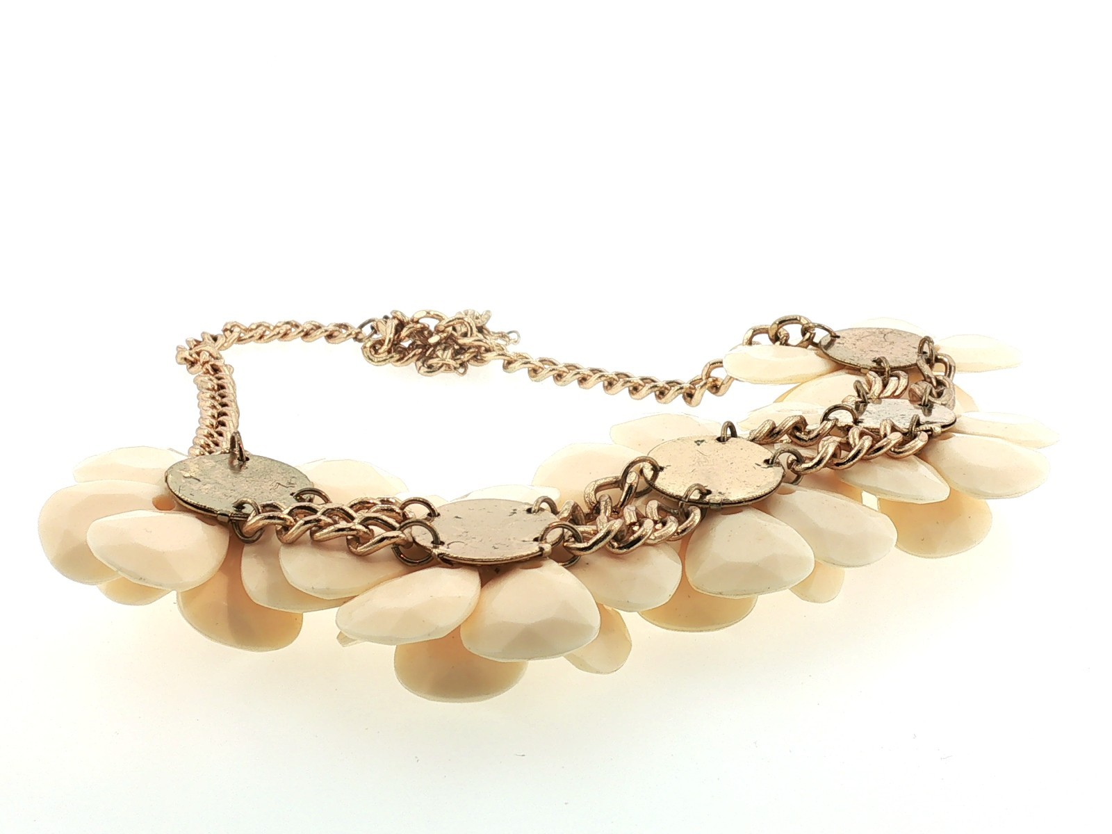 Vintage Gold‑Tone Floral Statement Necklace – Cream Petal Flowers, Bold Retro