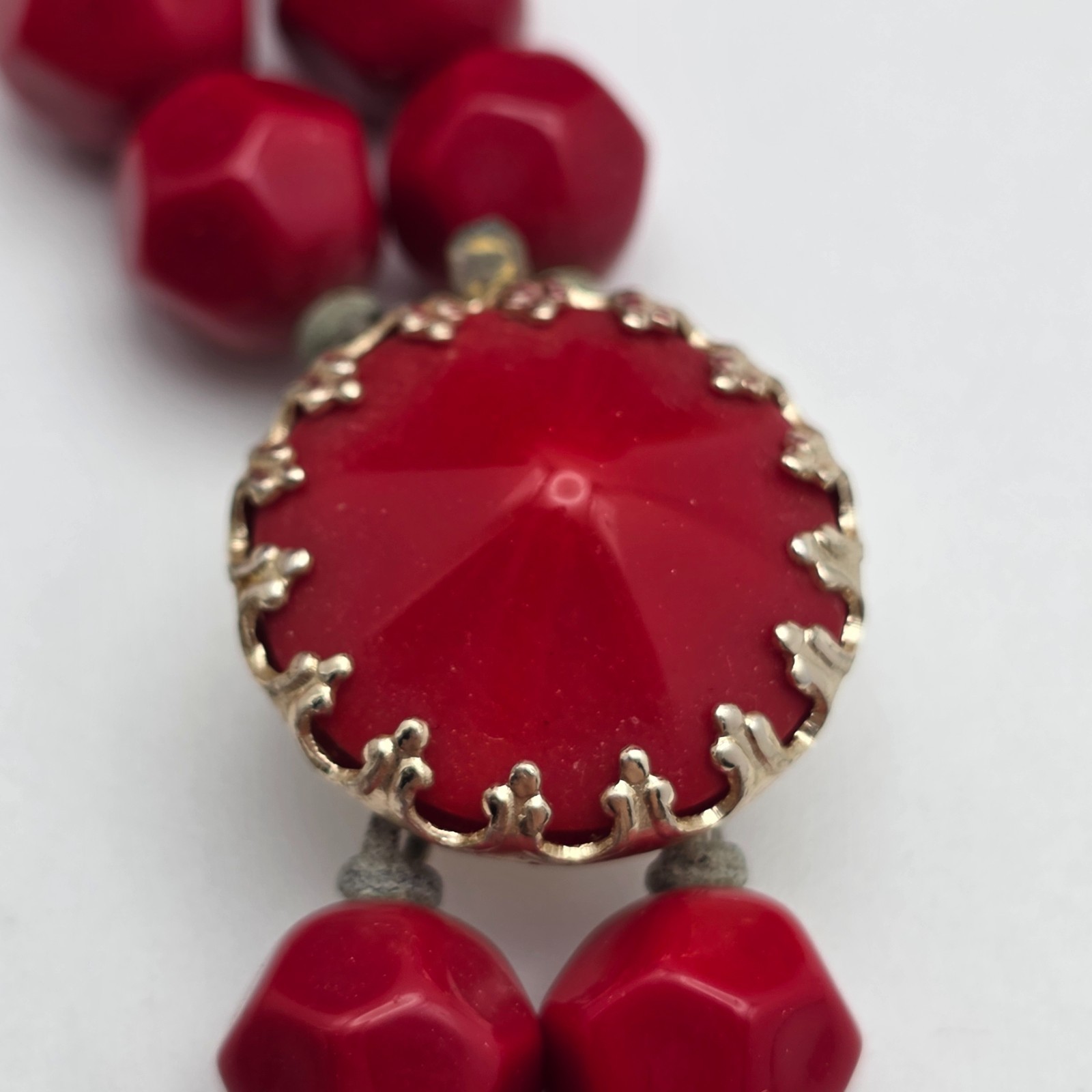 Vintage Double Strand Red Faceted Bead Necklace Box Clasp 18 In Classic