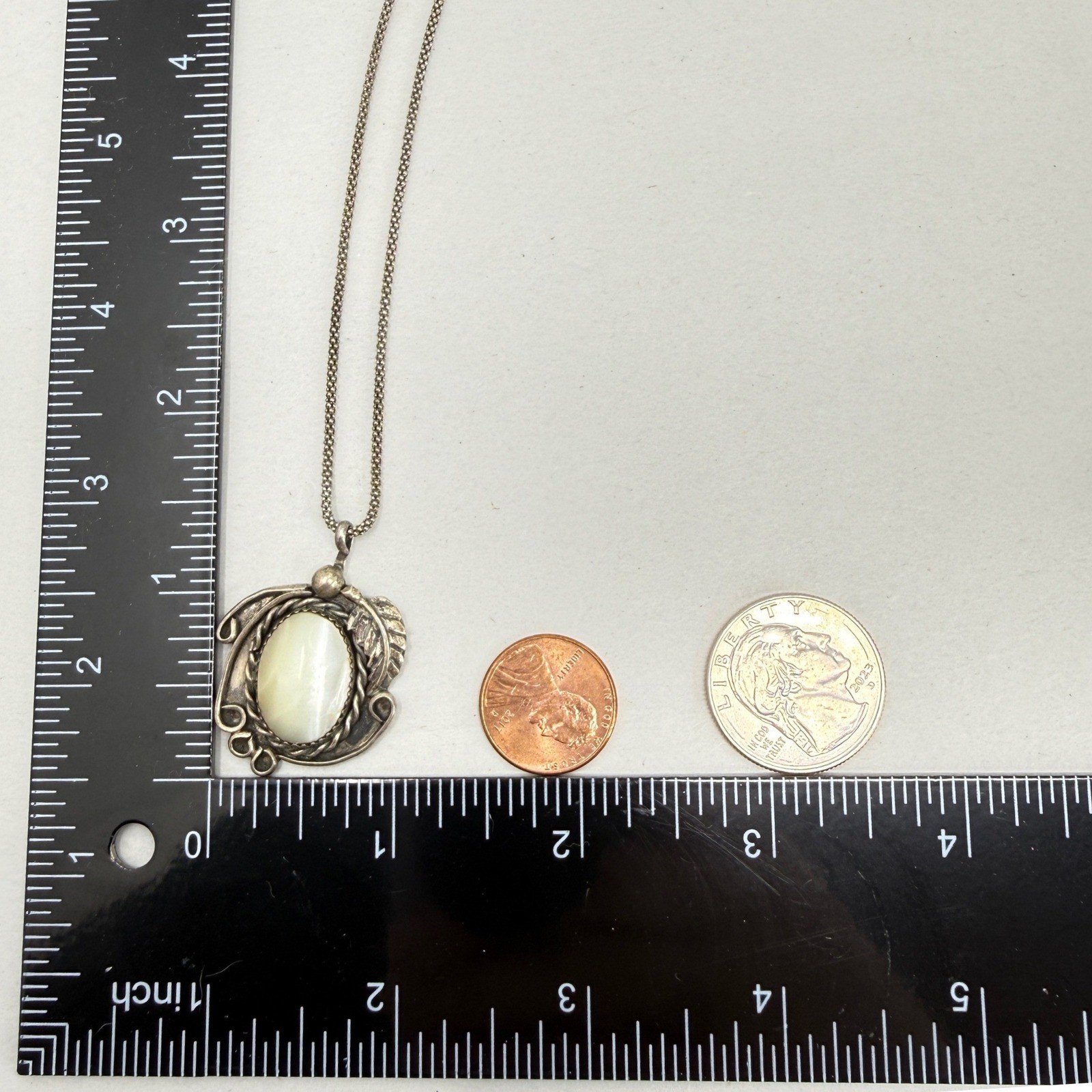 Vintage Sterling Silver Mother of Pearl Pendant Necklace Popcorn Chain