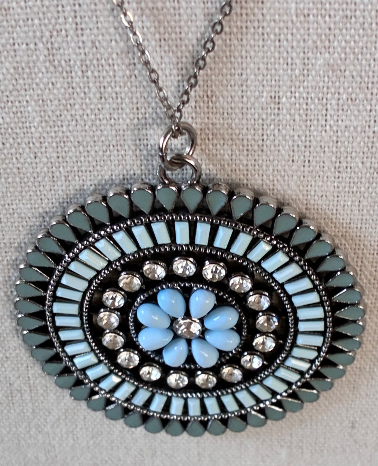 Vintage Zuni Inspired Necklace w/ Round Floral Pendant Blue Teal Rhinestones 17″