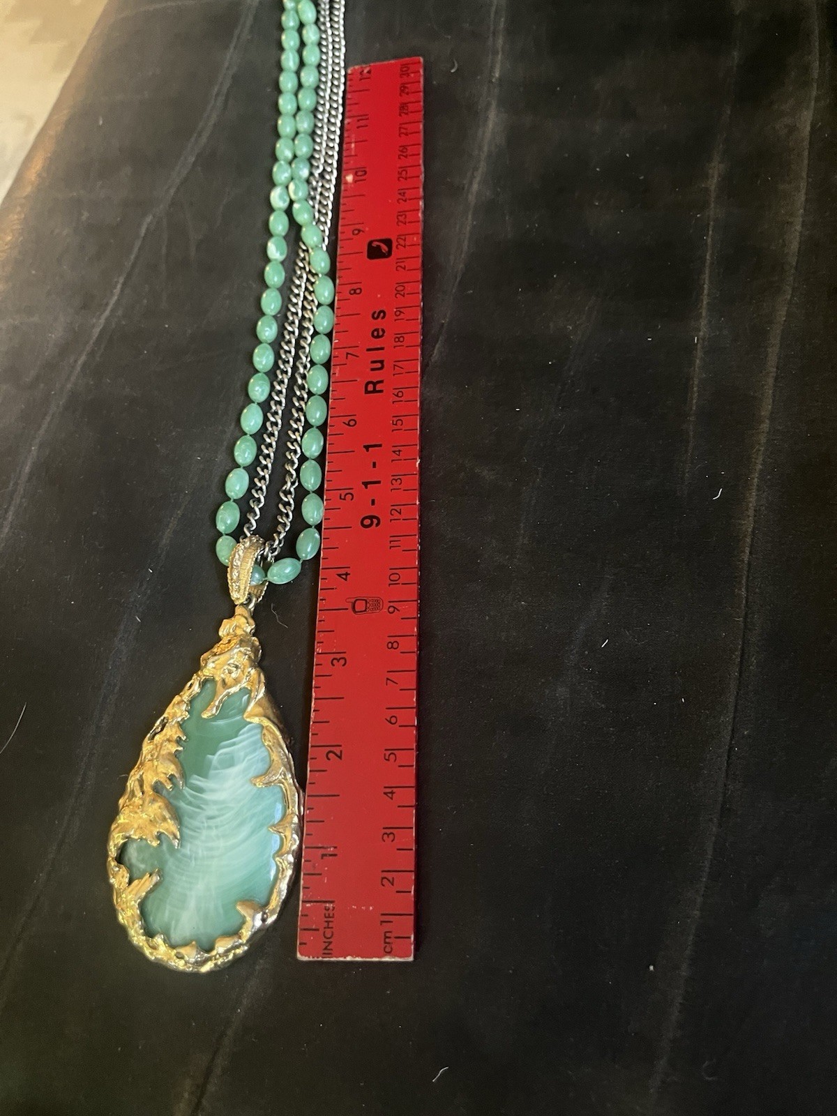 Vtg 1960s Brutalist MCM Love Witch NECKLACE Emerald Tone Lucite Gold Pendant