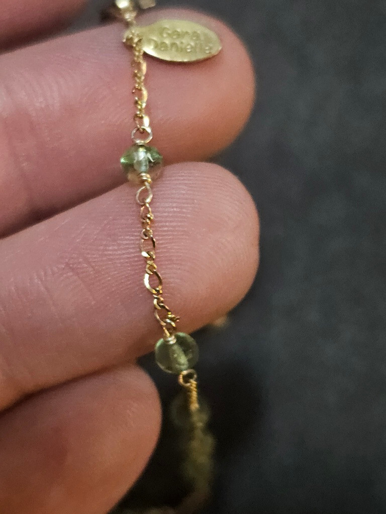 GARA DANIELLE AUGUST birthstone 14k GF peridot GEMSTONE flower necklace. CLEAN