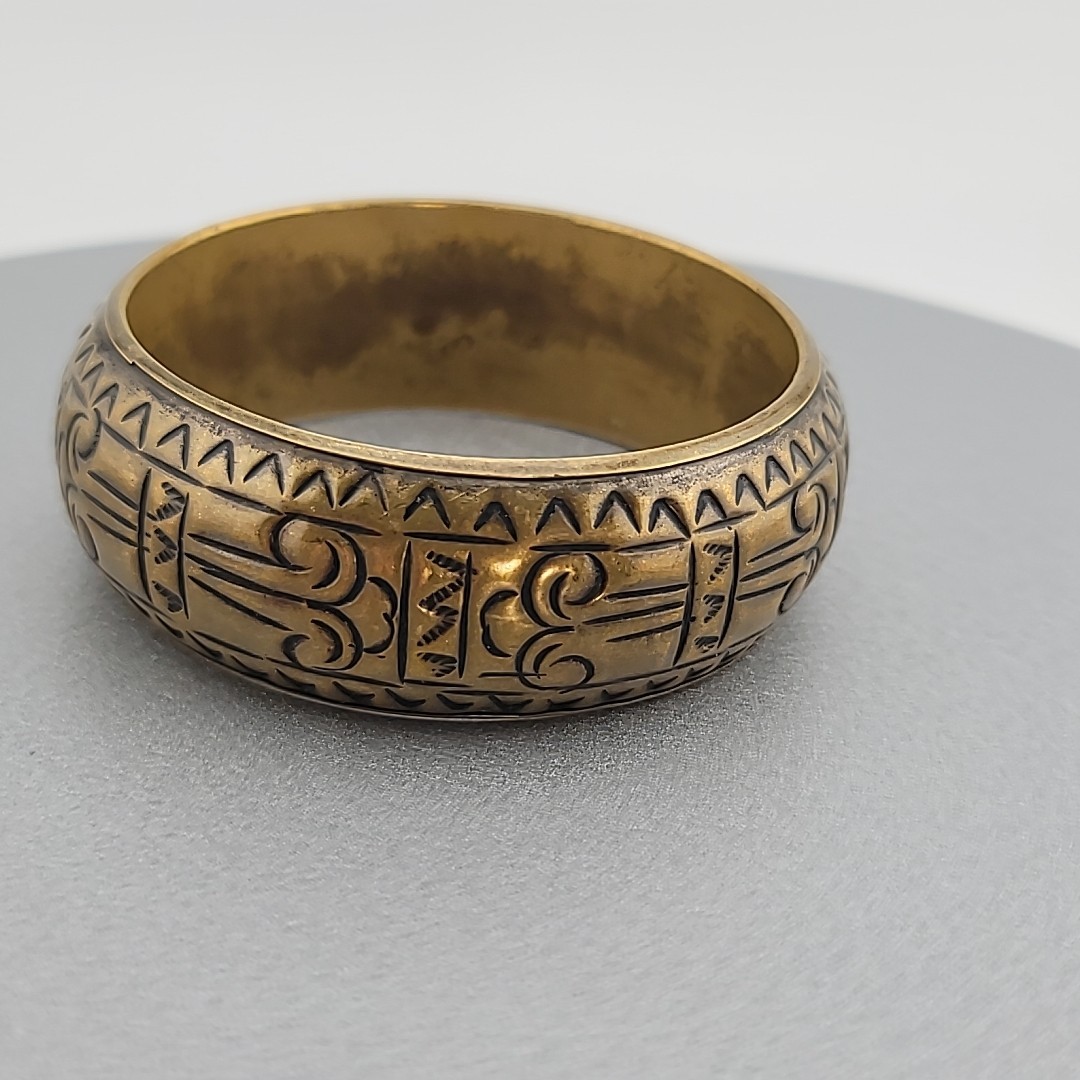 Vtg 8″ Bronze Tone Ethnic Pattern Puff Bangle Bracelet