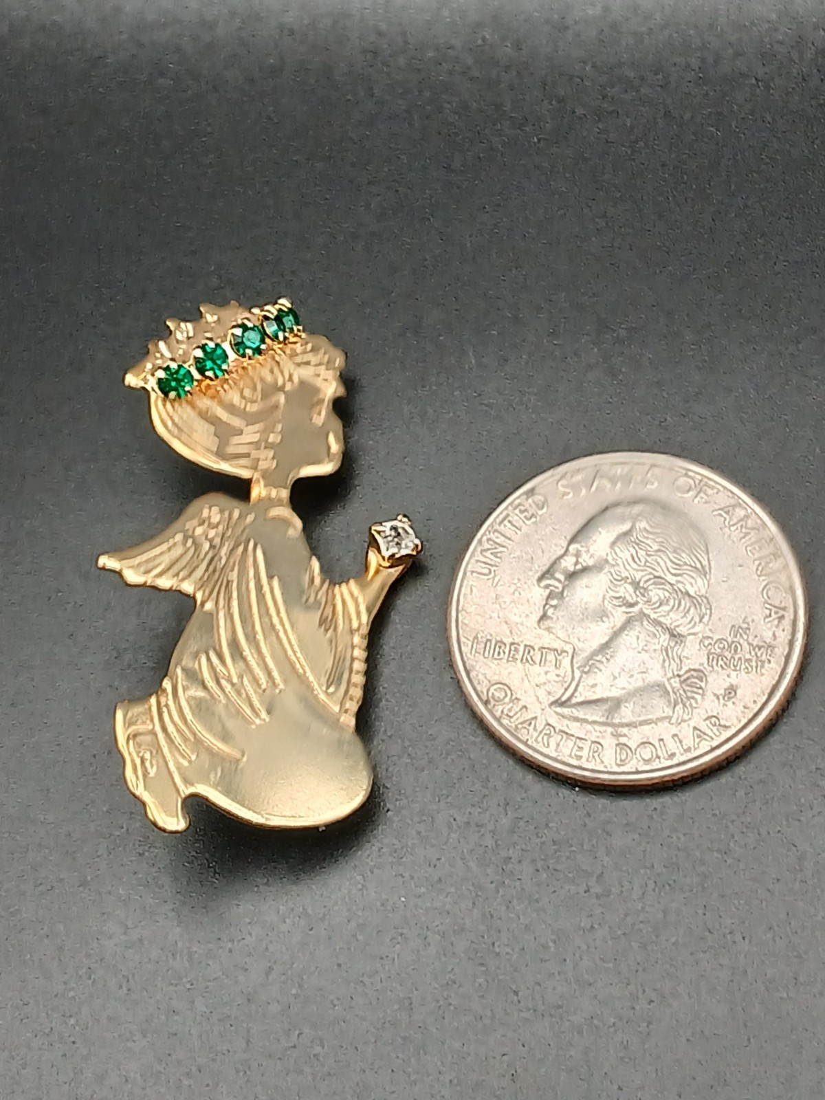 VINTAGE ANGEL PRAYING BROOCH PIN GOLD-TONE W/ RHINESTONES. GUARDIAN ANGEL