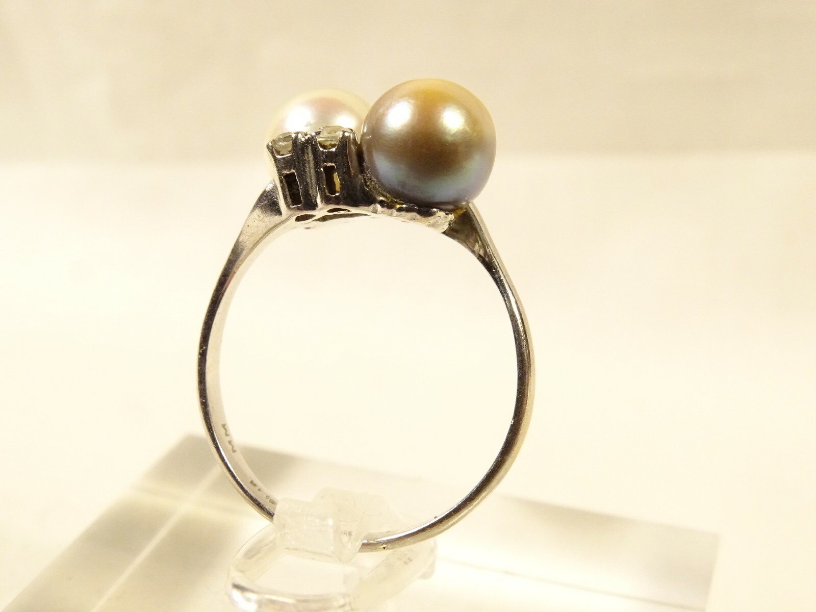 Lovely 10k White Gold Champagne & Cream Double Pearl Bypass Sz 6.5 Dinner Ring