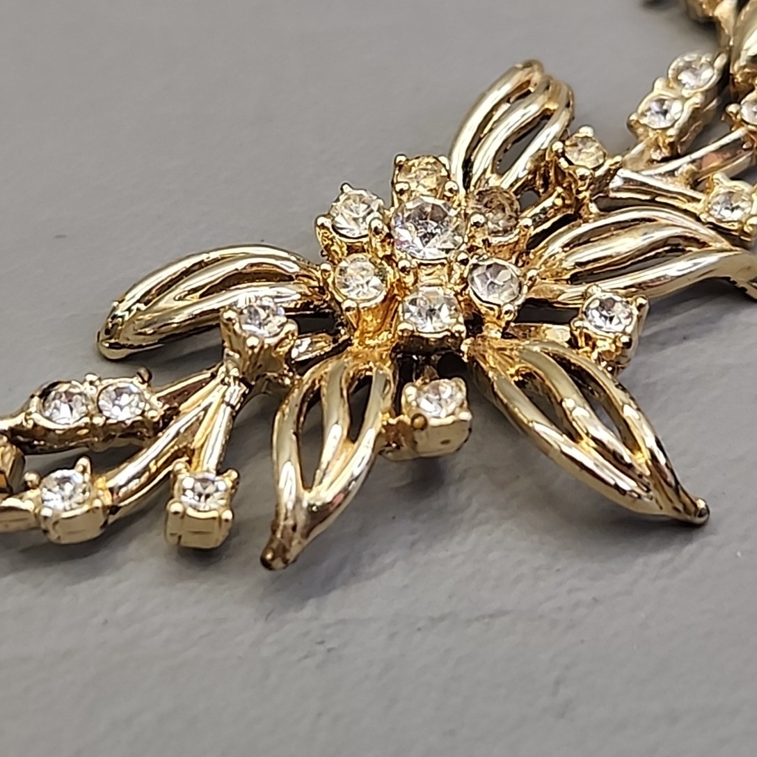 Vintage Flower Necklace Clear Rhinestones Gold Tone Bar Link Chain 17″