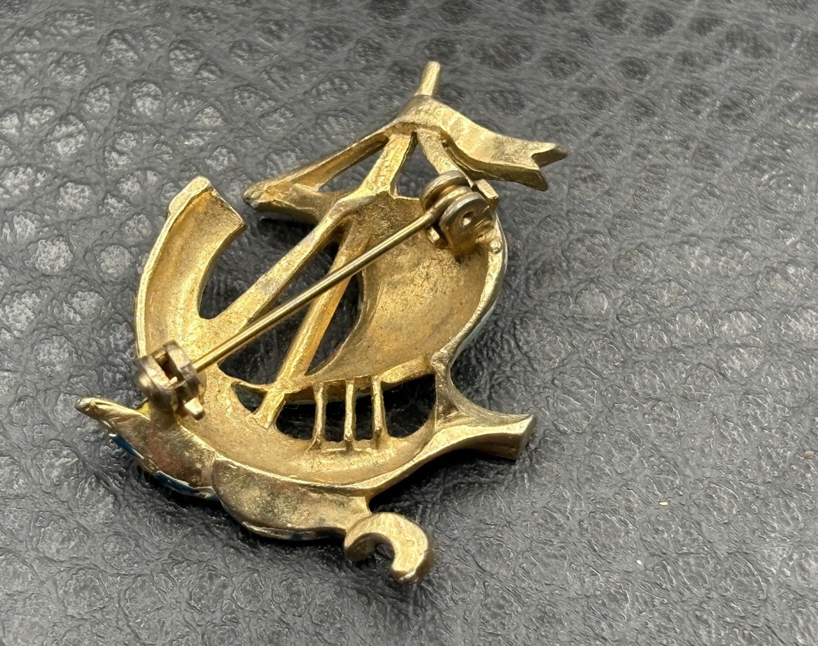 Vintage Silver Tone Enamel Viking Ship Sailboat Rhinestone Brooch Pin