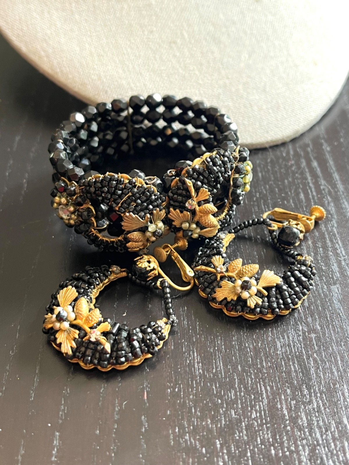 Beautiful Vintage Miriam Haskell Black Glass Bracelet Earrings Gold Pinecone