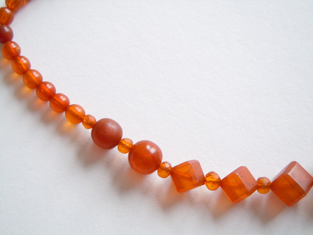Art Deco Honey Natural Amber Necklace Collar Balls & Cubes 21.4 G/49.5 Cm