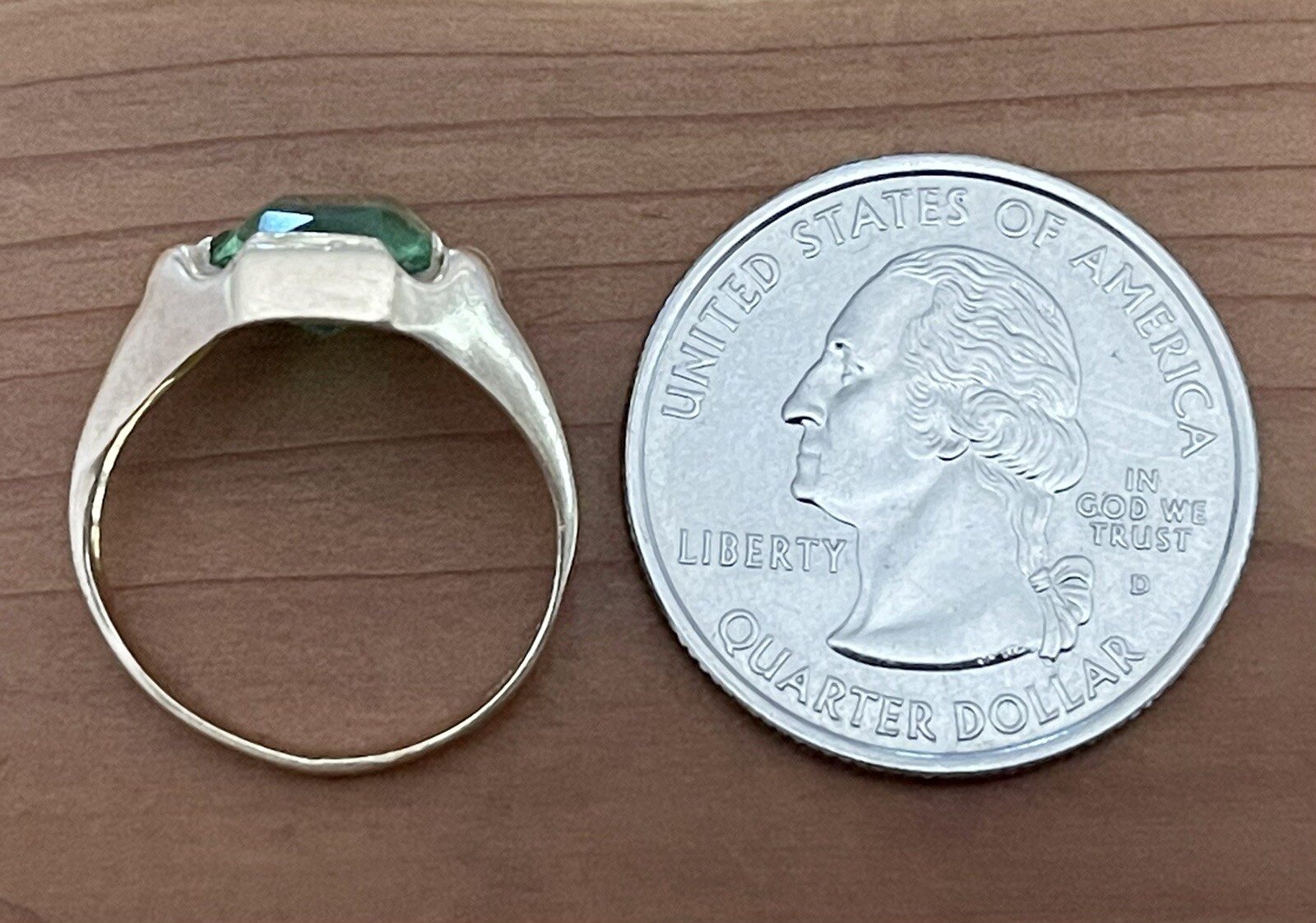 BDA 10k Yellow Gold Budlong Docherty & Armstrong Green Glass Signet Ring Sz 5.5