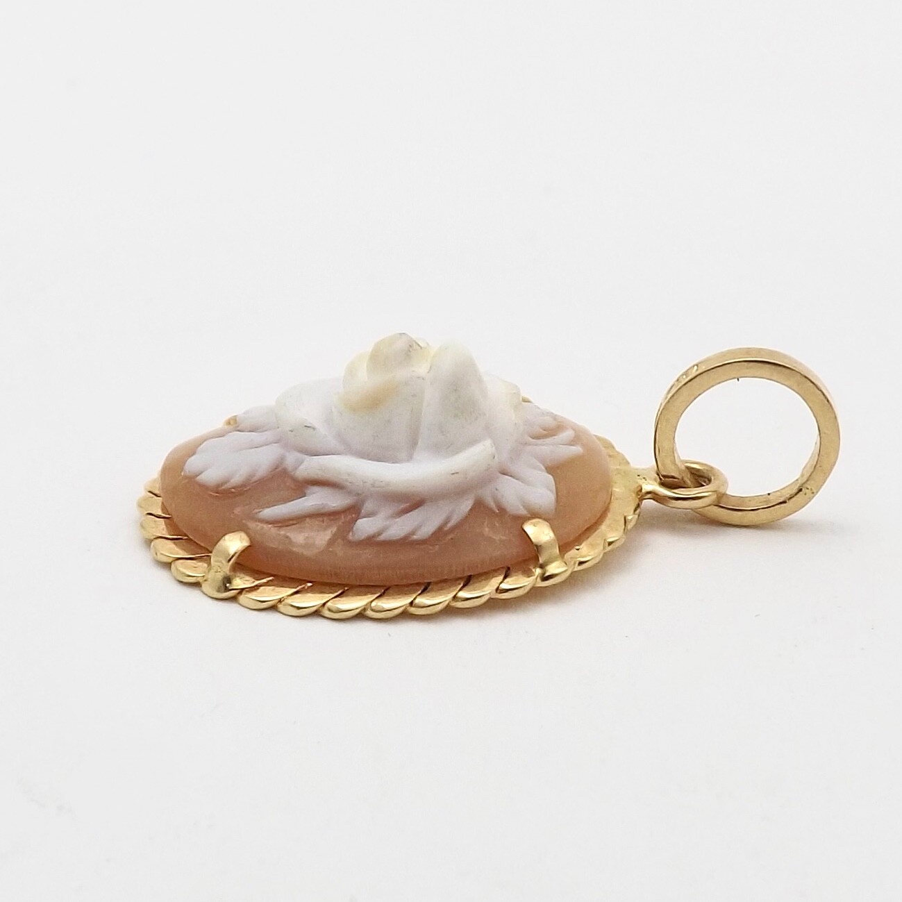 Solid 18k Italian Gold Carved Shell High Relief Cameo Rose Charm Pendant Vintage